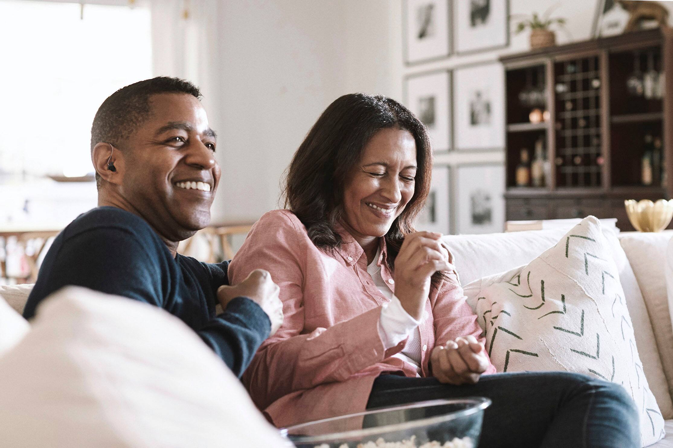 Alt View 28. Sennheiser - All-Day Clear Slim - OTC Self-Fitting Hearing Aid for Mild to Moderate Hearing Loss – All-Day Wear & Bluetooth - Gray.