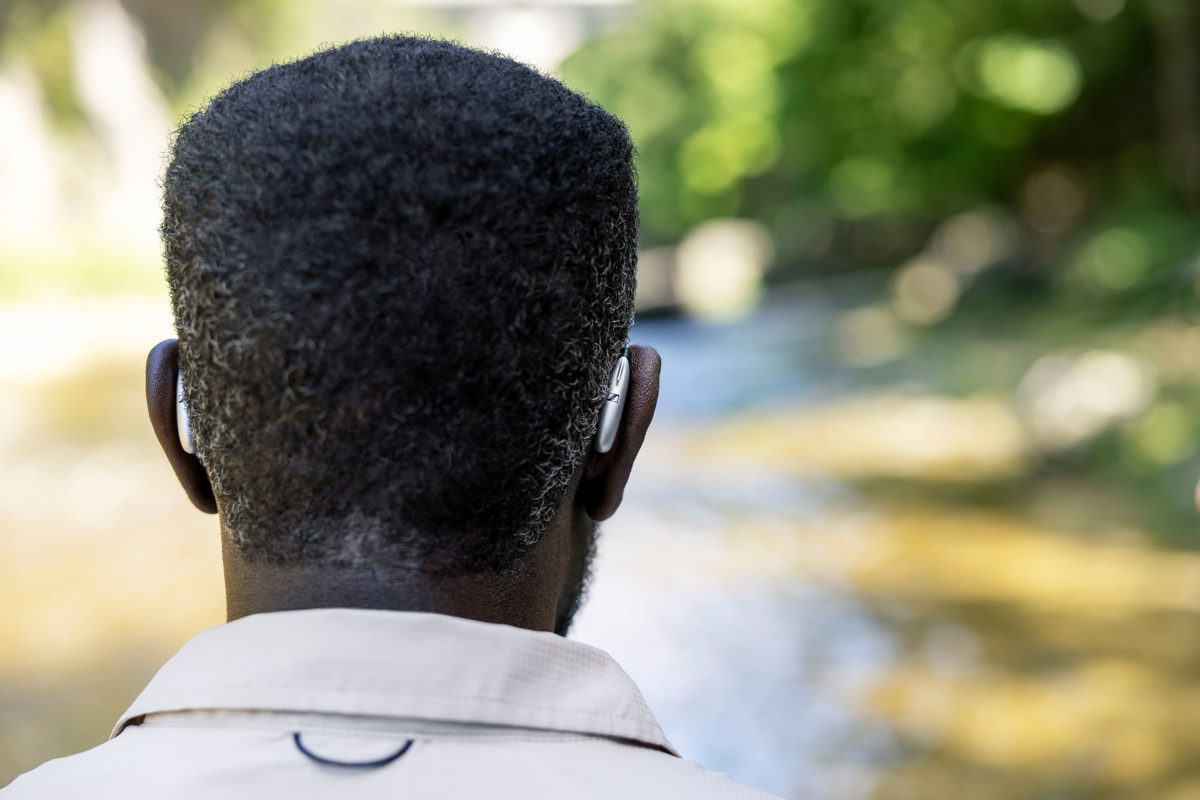 Alt View 37. Sennheiser - All-Day Clear Slim - OTC Self-Fitting Hearing Aid for Mild to Moderate Hearing Loss – All-Day Wear & Bluetooth - Gray.