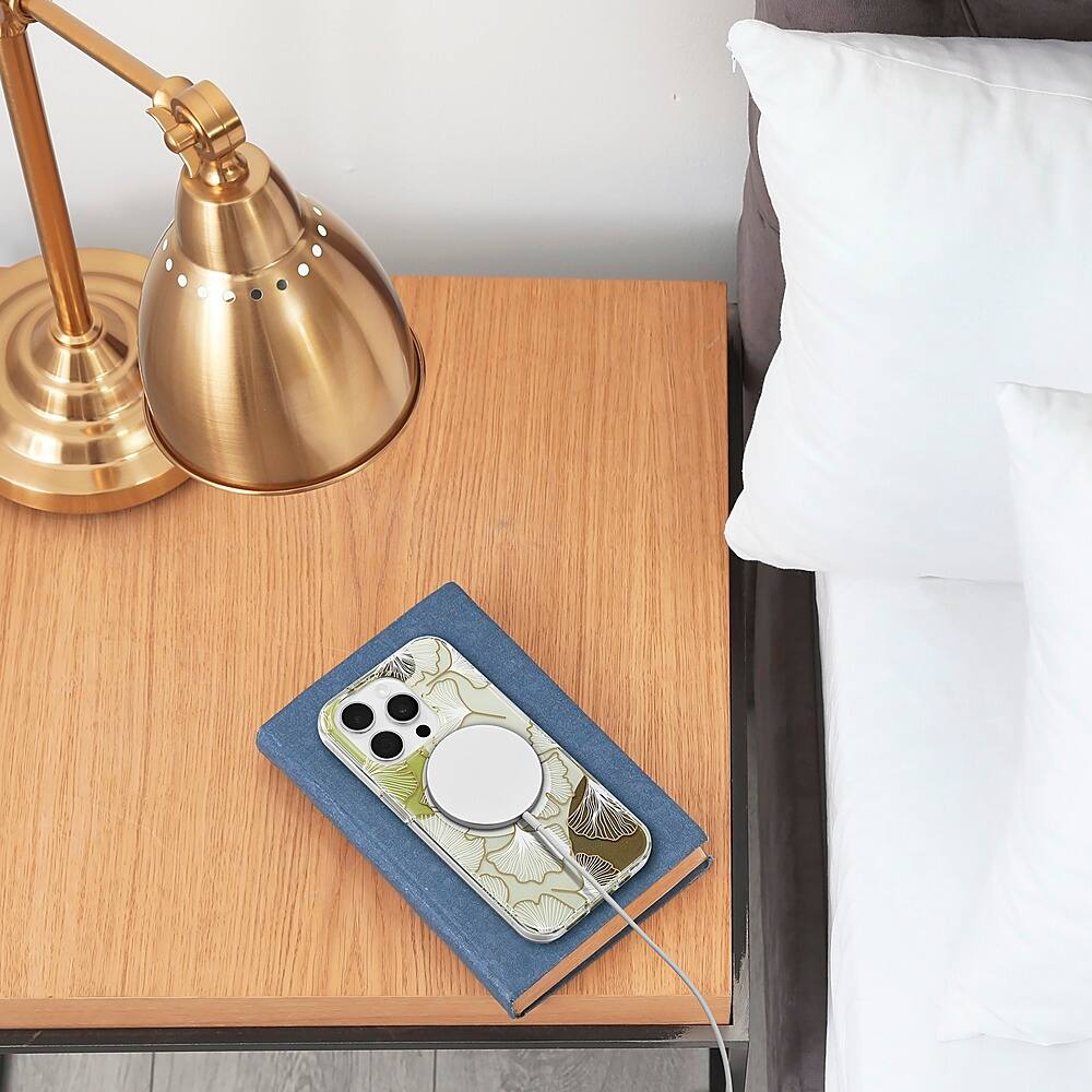 Alt View 12. Insignia™ - Hard-Shell Case with MagSafe for iPhone 15 Pro Max - Fan Pattern.