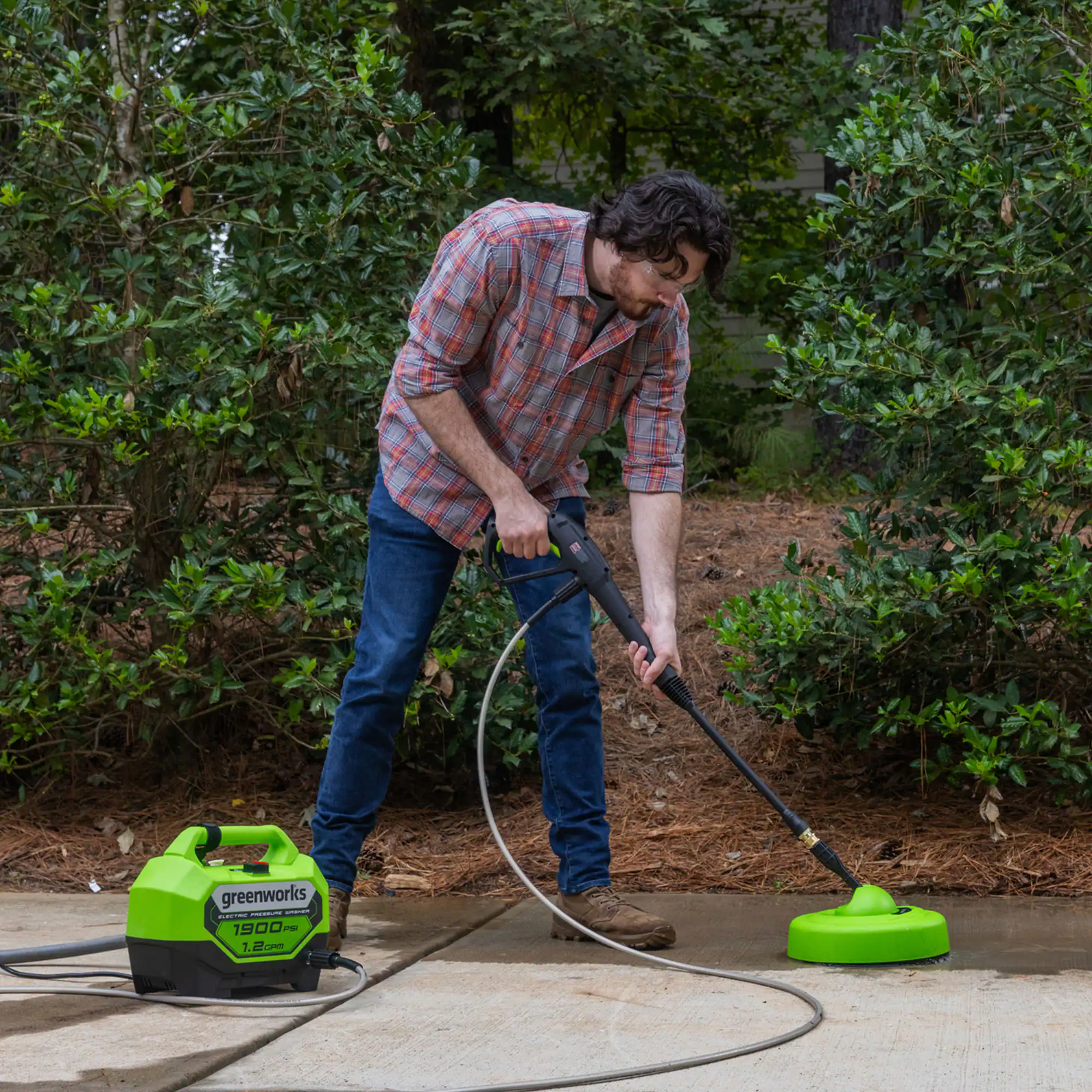 Zoom in on Alt View 15. Greenworks - 1900 PSI 1.2 GPM Electric Pressure Washer Combo Kit - Green.