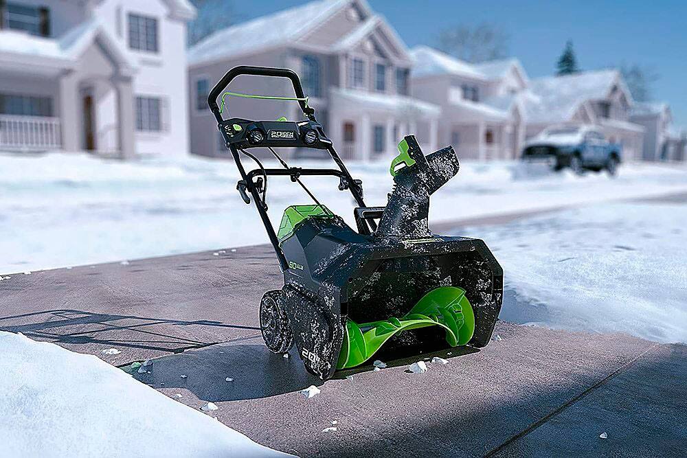 Alt View 15. Greenworks - 80V 20” Cordless Brushless Snow Blower with 4.0 Ah Battery and Rapid Charger - Green.