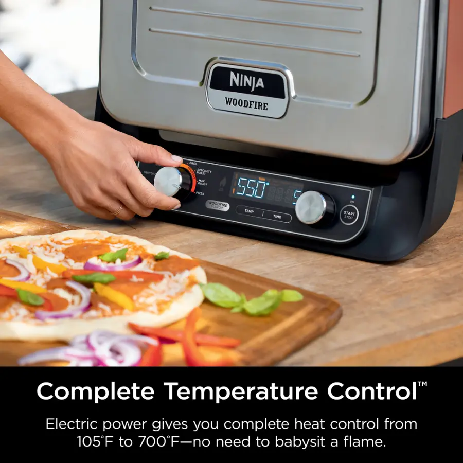 NINJA WOODFIRE - TS - BAST SPECIALTY mAs RUSAST EVta WOODFIRE PLAIE NE I - - -  TIME - START Complete Temperature Control Electric power gives you complete heat control from 105F to 700F-no need to babysit a flame.