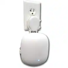 Front. Mount Genie - The Easy Outlet Holder for Nest WiFi Pro (1-pack) - White.