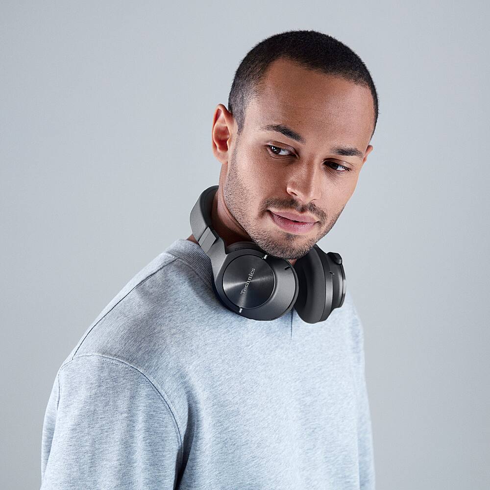 Alt View 11. Technics - Wireless Noise Cancelling Over-Ear Headphones with 2 Device Multipoint Connectivity - Black.