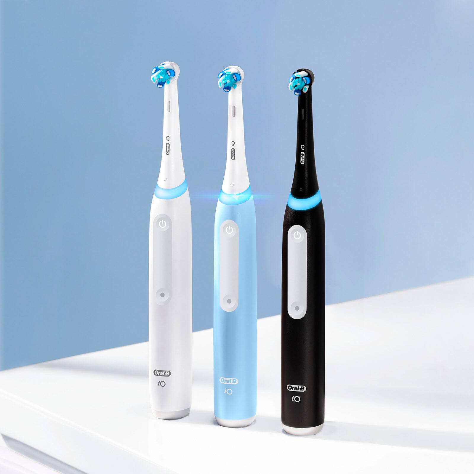 Alt View 14. Oral-B - iO Series 3 Electric Toothbrush with (1) Brush Head - White.