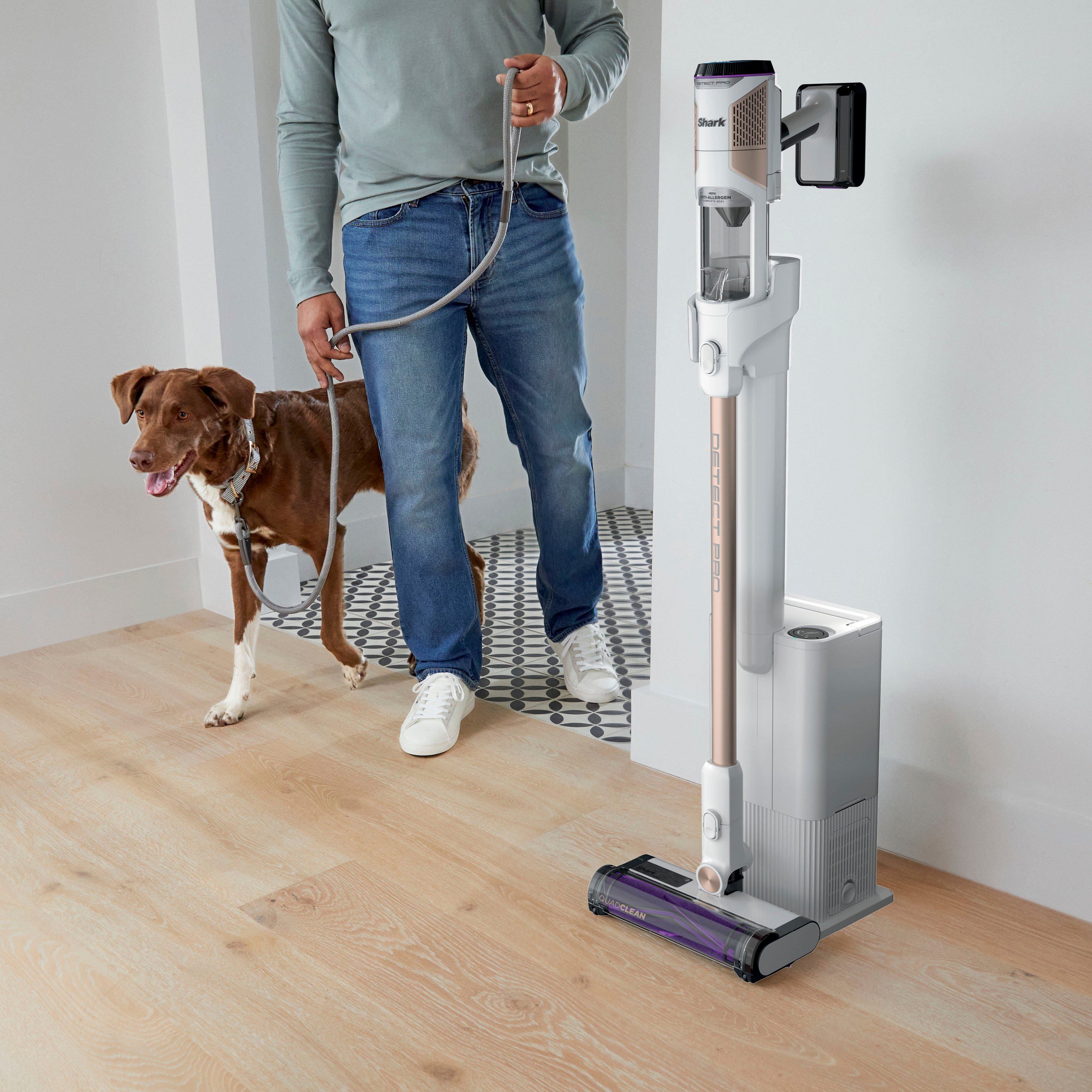 Shark Detect Pro Auto-Empty System, Cordless Vacuum with QuadClean  Multi-Surface Brushroll, HEPA Filter & 60-Minute Runtime White/Beats Brass  IW3511 
