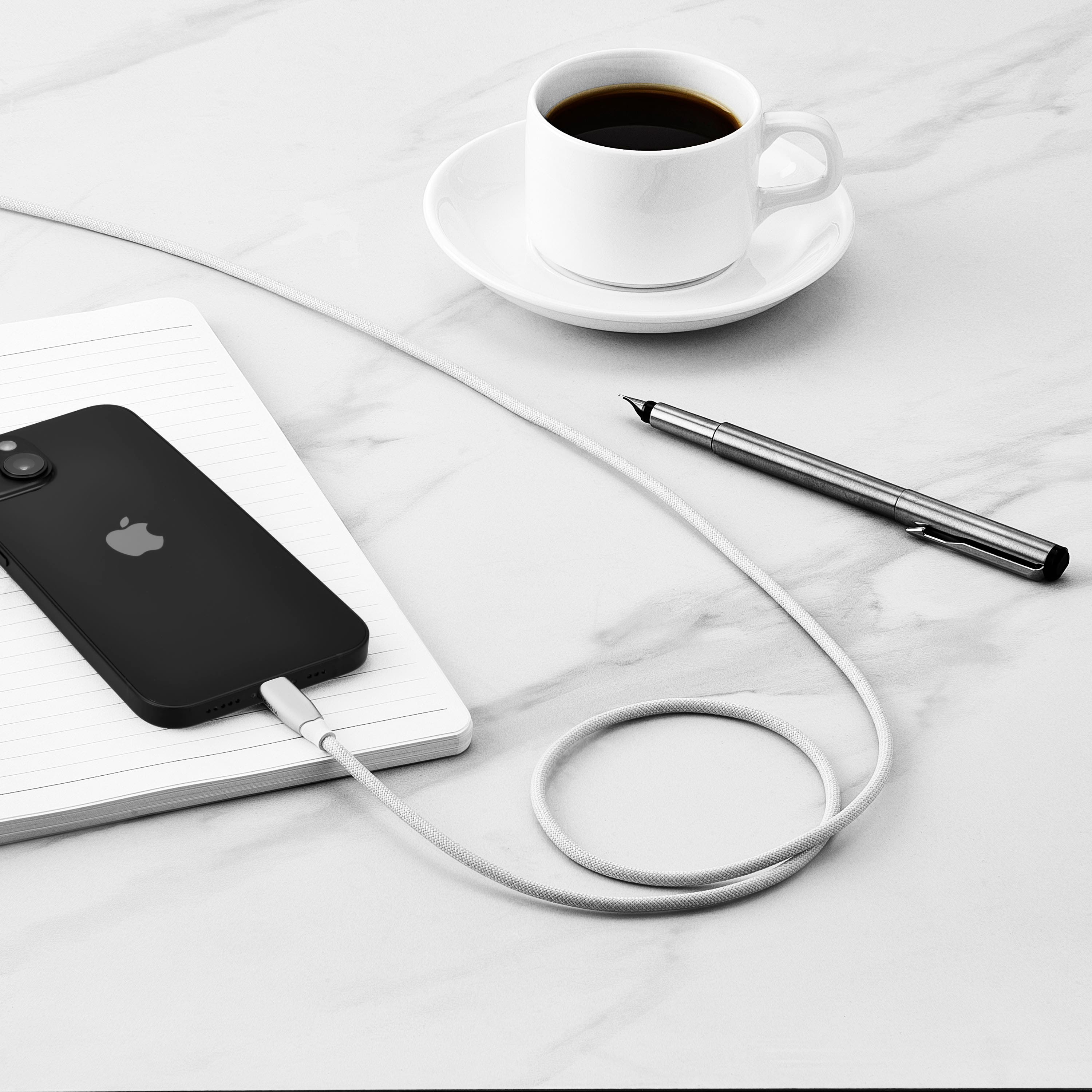 Left View: Insignia™ - 4' USB-C to Lightning Charge-and-Sync Cable with Braided Jacket - White