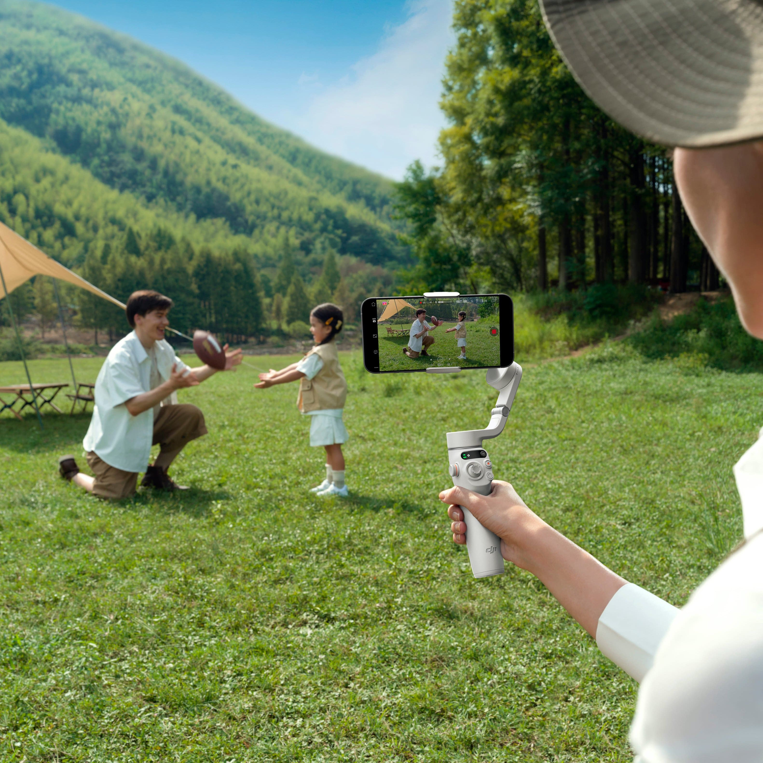 Alt View 15. DJI - Osmo Mobile 6 3-Axis Gimbal Stabilizer for Smartphones - Platinum Gray.