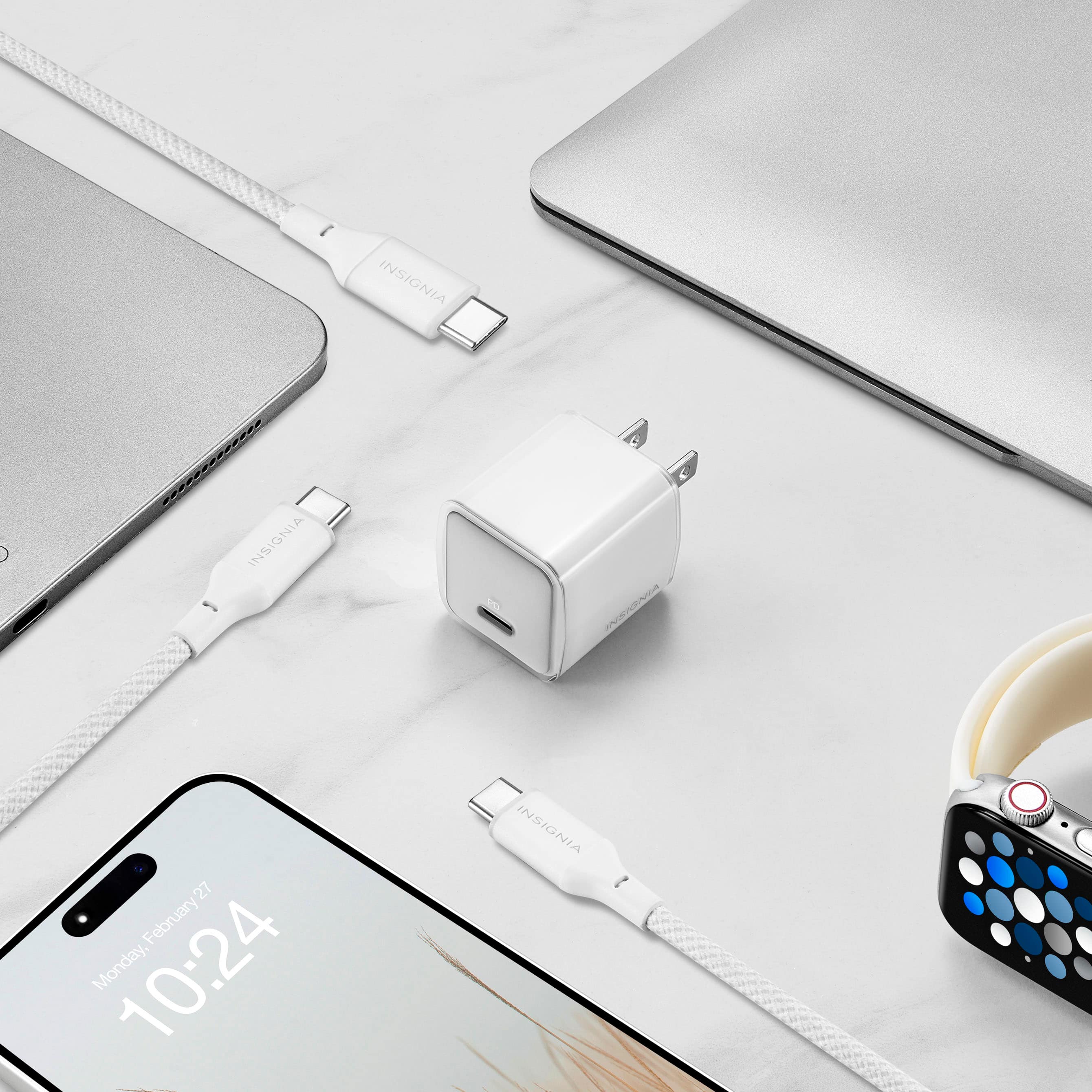 Alt View 21. Insignia™ - 30W USB-C Foldable Compact Wall Charger Bundle with 6’ USB-C to C cable for Smartphones, Tablets and More - White.
