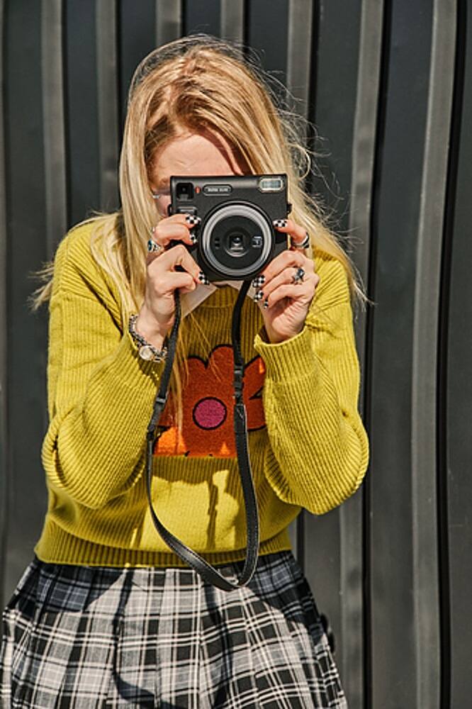 Alt View 11. Fujifilm - INSTAX SQUARE SQ40 Instant Film Camera - Black.