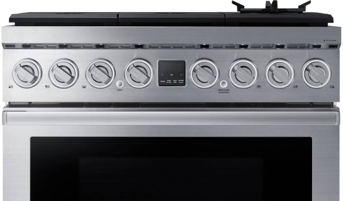 Alt View 2. Dacor - Transitional 6.3 Cu. Ft. Freestanding Dual Fuel Four-Part Pure Convection Pro-Range with GreenClean and Steam Assist - Silver Stainless Steel.