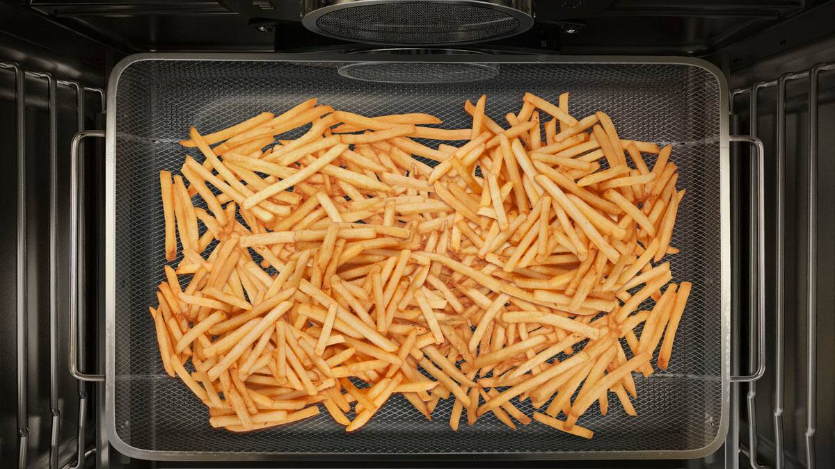 Alt View 19. Dacor - Transitional 6.3 Cu. Ft. Freestanding Dual Fuel Four-Part Pure Convection Pro-Range with Self Clean and Air Sous Vide - Silver Stainless Steel.