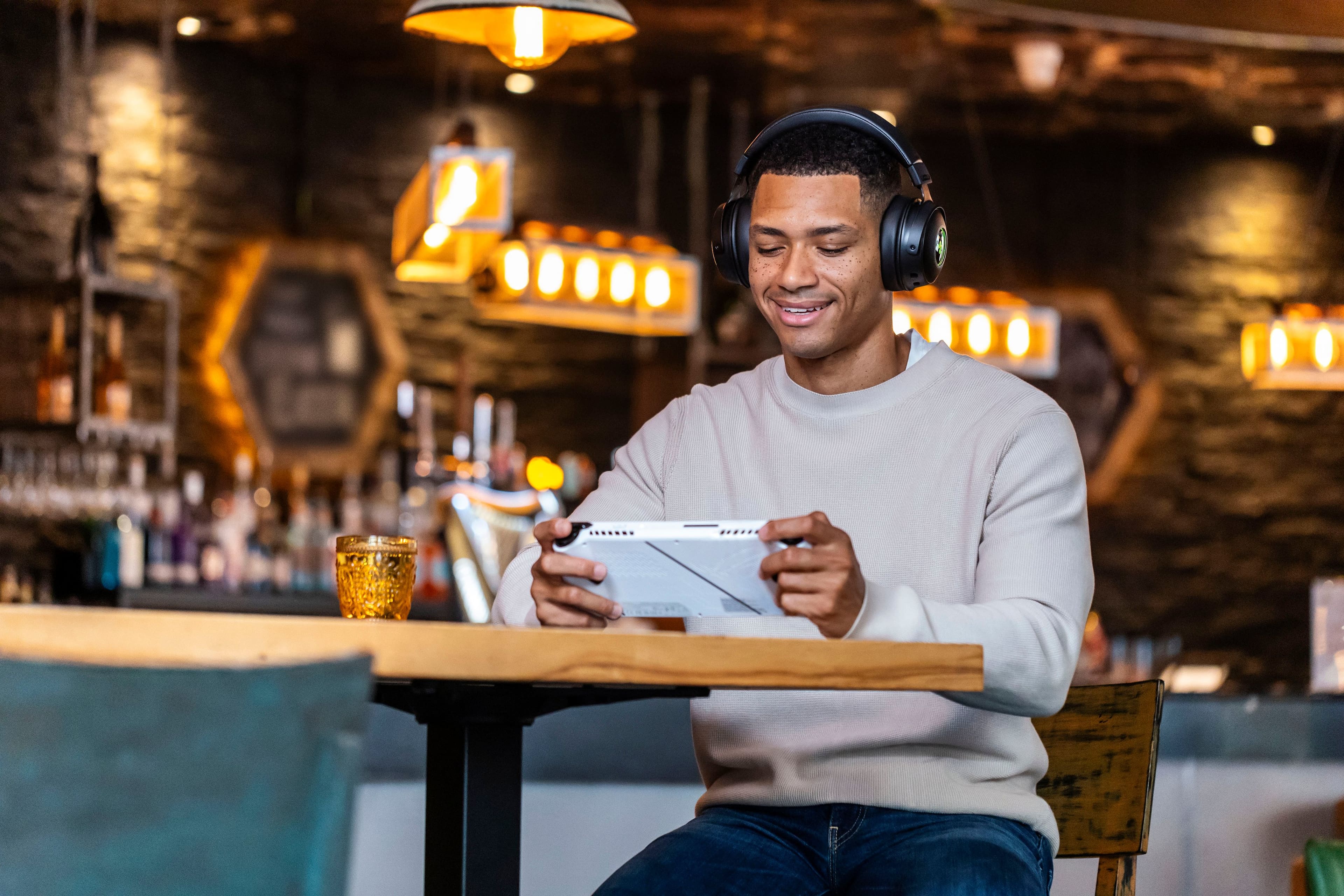 Alt View 24. WD - BLACK SN770M 2TB Internal SSD PCIe Gen 4 x4 M.2 2230 for ROG Ally and Steam Deck - Black.