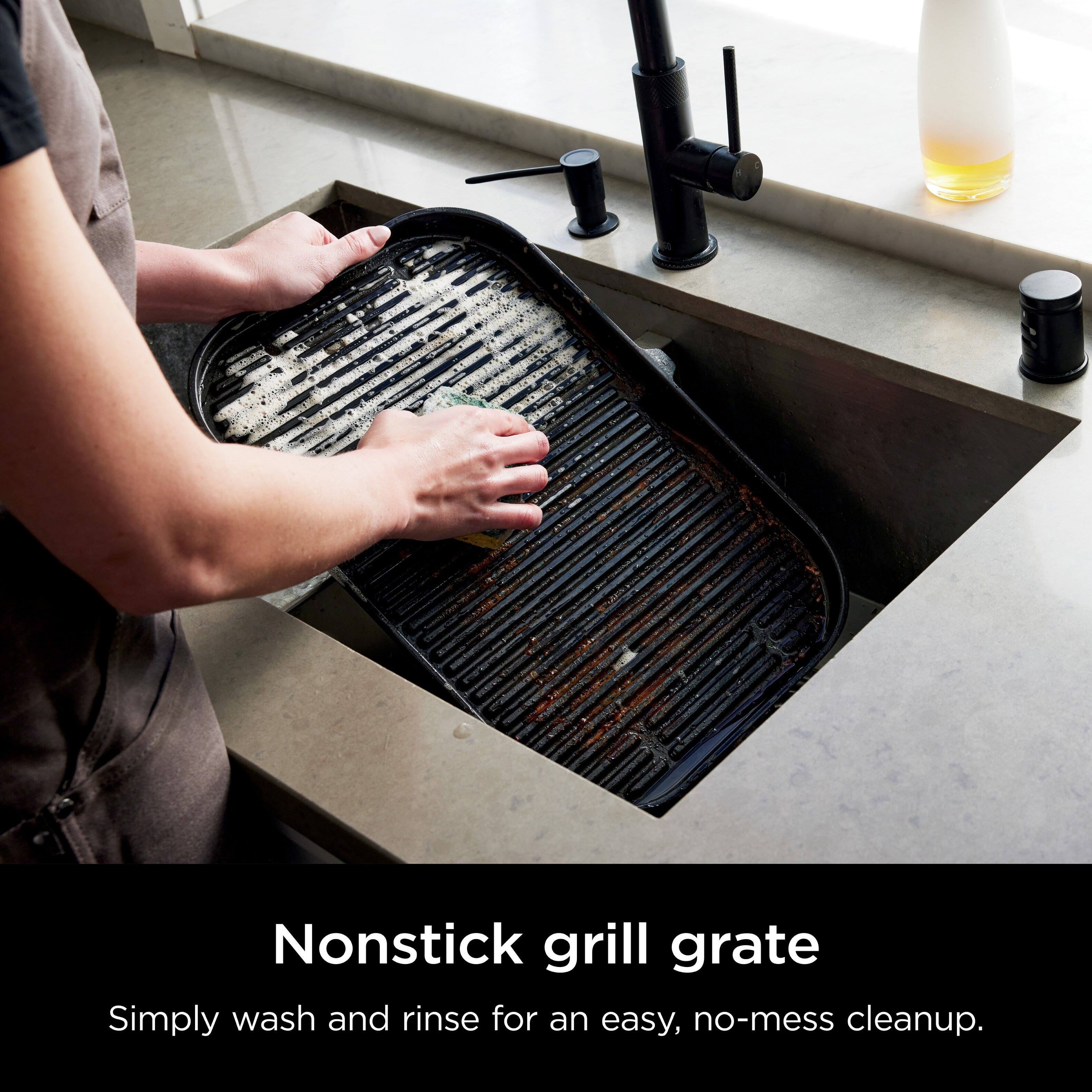Nonstick grill grate. Simply wash and rinse for an easy, no-mess cleanup.