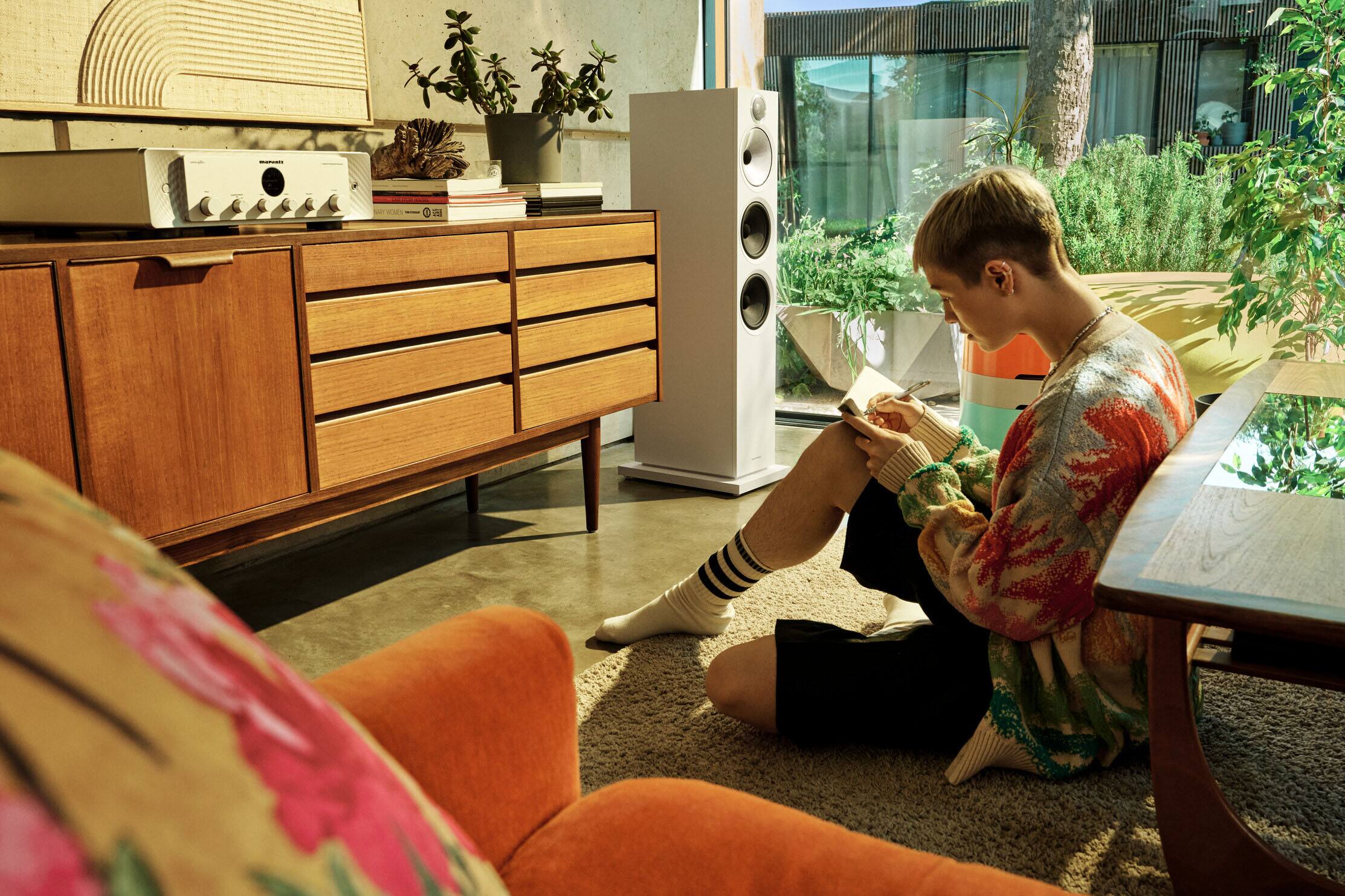 Alt View 14. Bowers & Wilkins - 600 S3 Series 3-Way Floorstanding Loudspeaker (Each) - White.