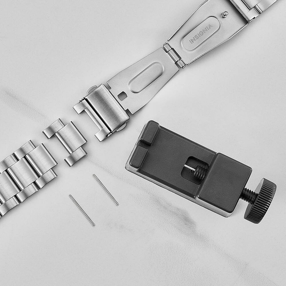 Alt View 14. Insignia™ - Stainless Steel Link Band for Apple Watch 42mm, 44mm, 45mm and Apple Watch Ultra 49mm (All Series) - Silver.