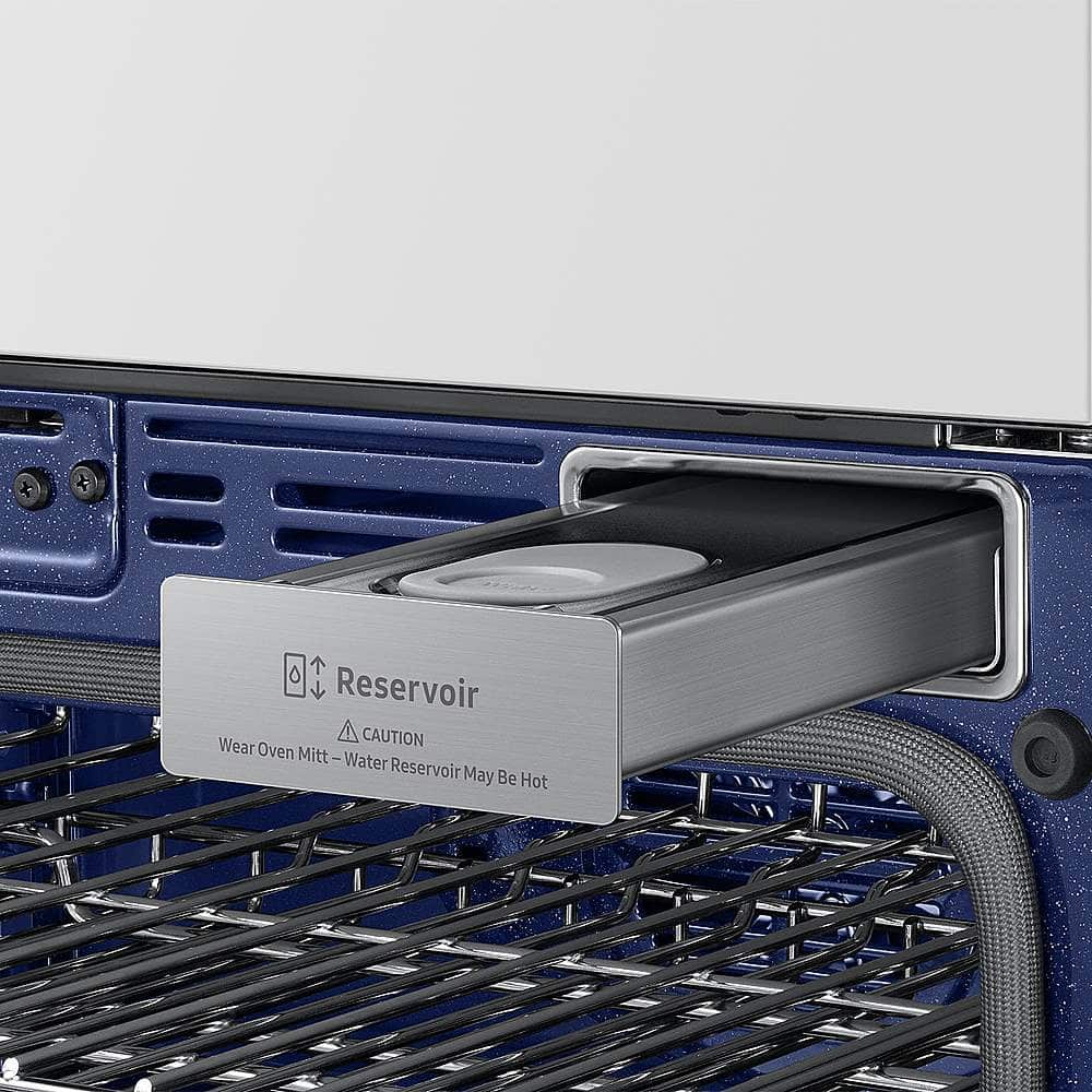 Alt View 18. Samsung - BESPOKE 30" Built-In Electric Convection Combination Wall Oven with Microwave and Flex Duo - White Glass.