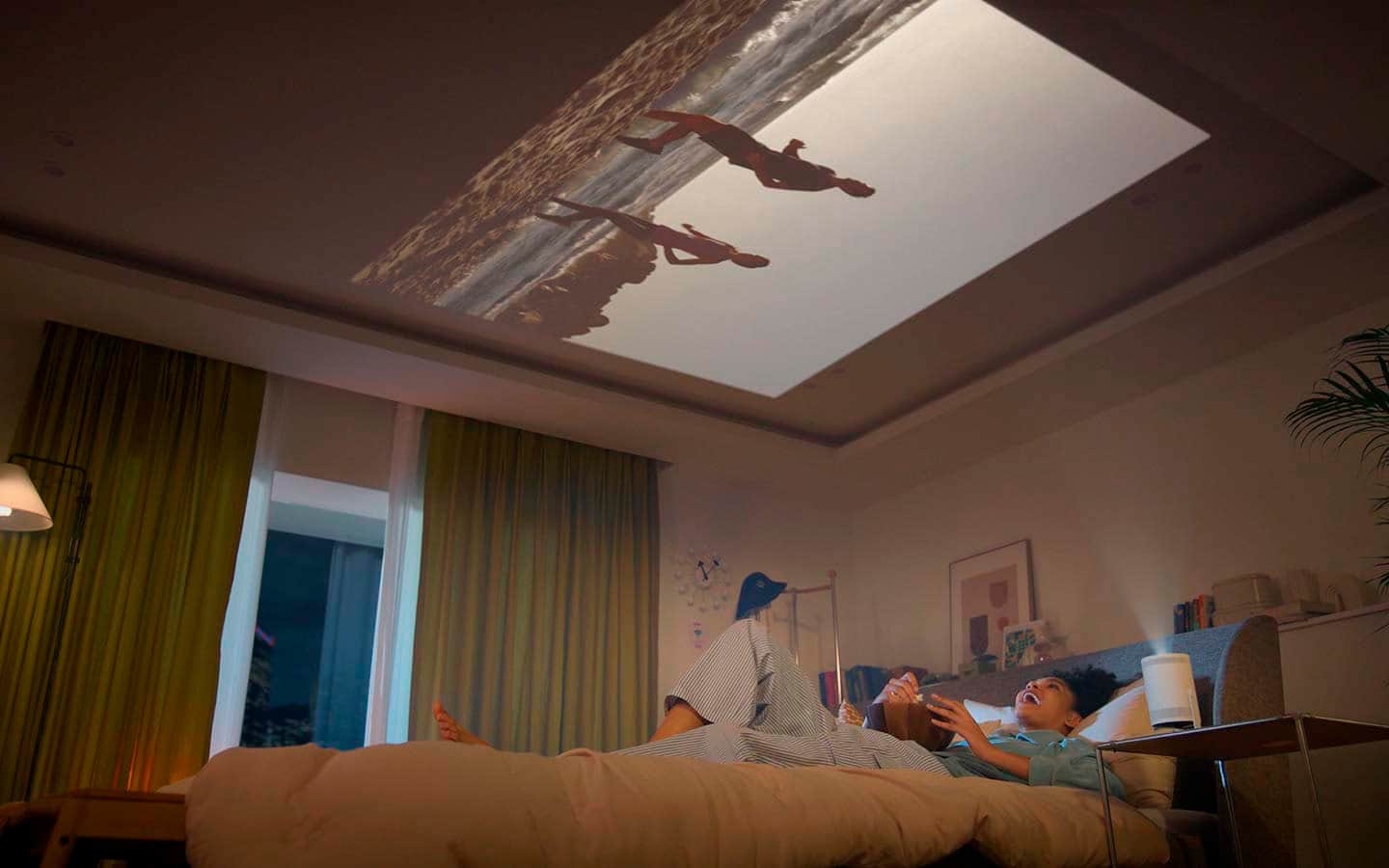 Alt View 18. Samsung - The Freestyle 2nd Gen with Gaming Hub FHD HDR Smart Portable Projector - White.