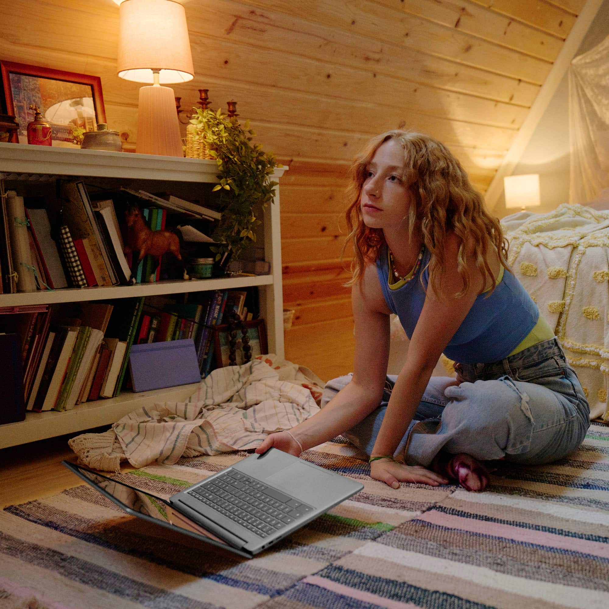 Alt View 13. HP - 15.6" Full HD Chromebook Plus Laptop with Google AI - Intel Core i3 - 8GB Memory - 128GB UFS - Mineral Silver.