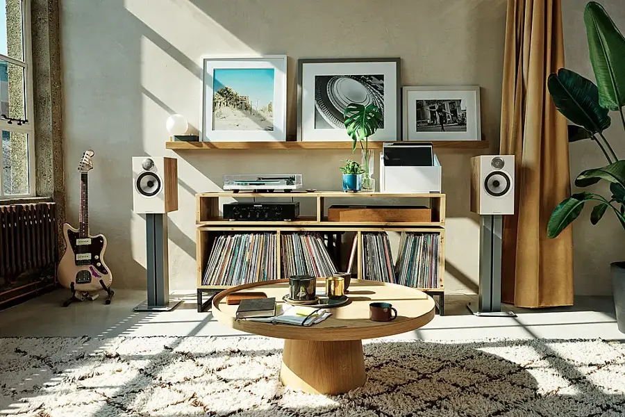 Alt View 14. Bowers & Wilkins - 600 S3 Series Bookshelf Speaker with 1" Tweeter and 5" Midbass (Pair) - Oak.