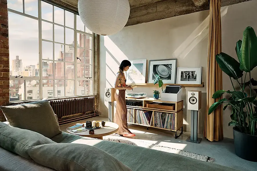 Alt View 15. Bowers & Wilkins - 600 S3 Series Bookshelf Speaker with 1" Tweeter and 6.5" Midbass (Pair) - White.