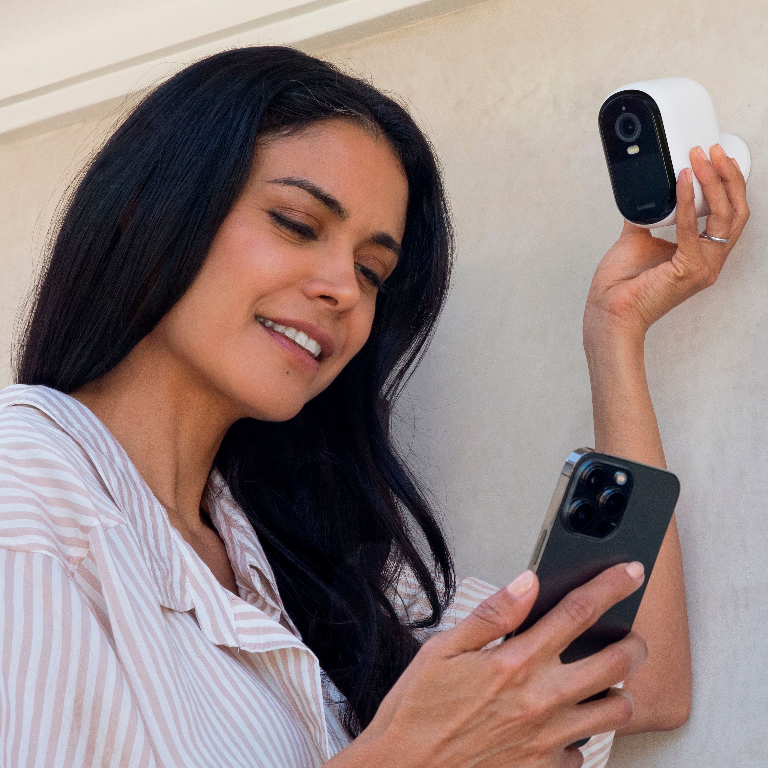 Easily install and adjust your camera with the included mount.