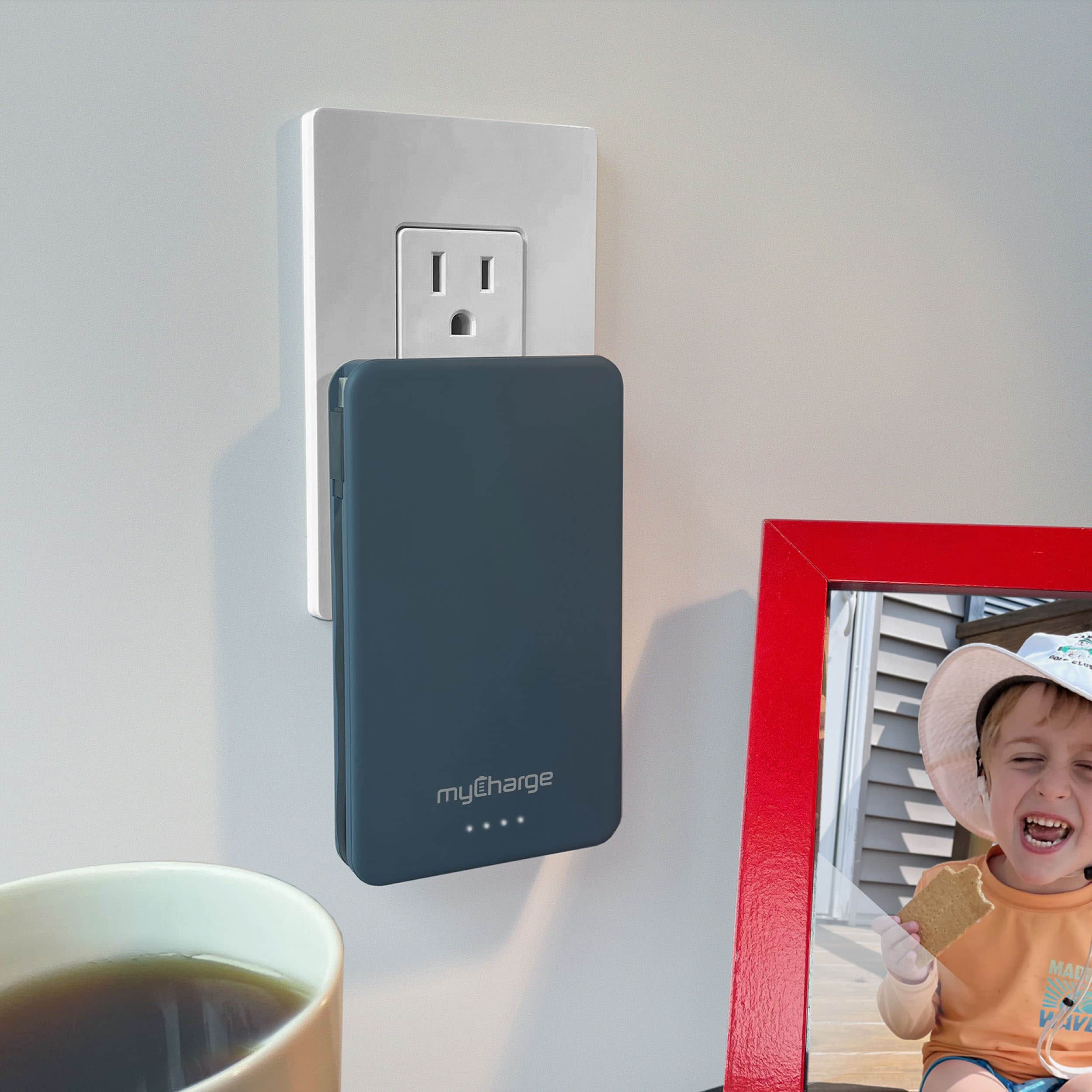 Alt View 1. myCharge - AMP PRONG PLUS 10,000mAh Everything Built-In Portable Charge for Most USB-C Enables Devices - Blue.