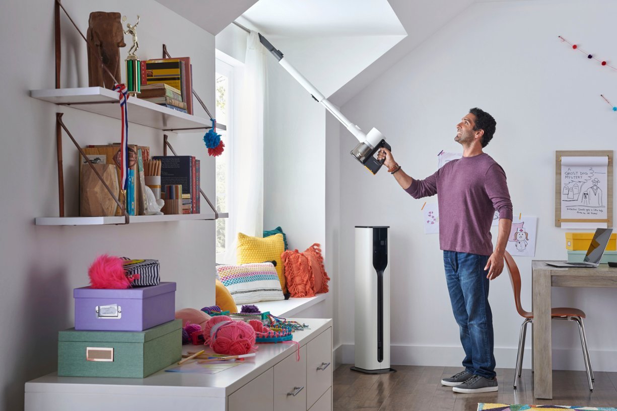 Zoom in on Alt View 33. LG - CordZero All-in-One Cordless Stick Vacuum with Dual Floor Max Nozzle - Essence White.