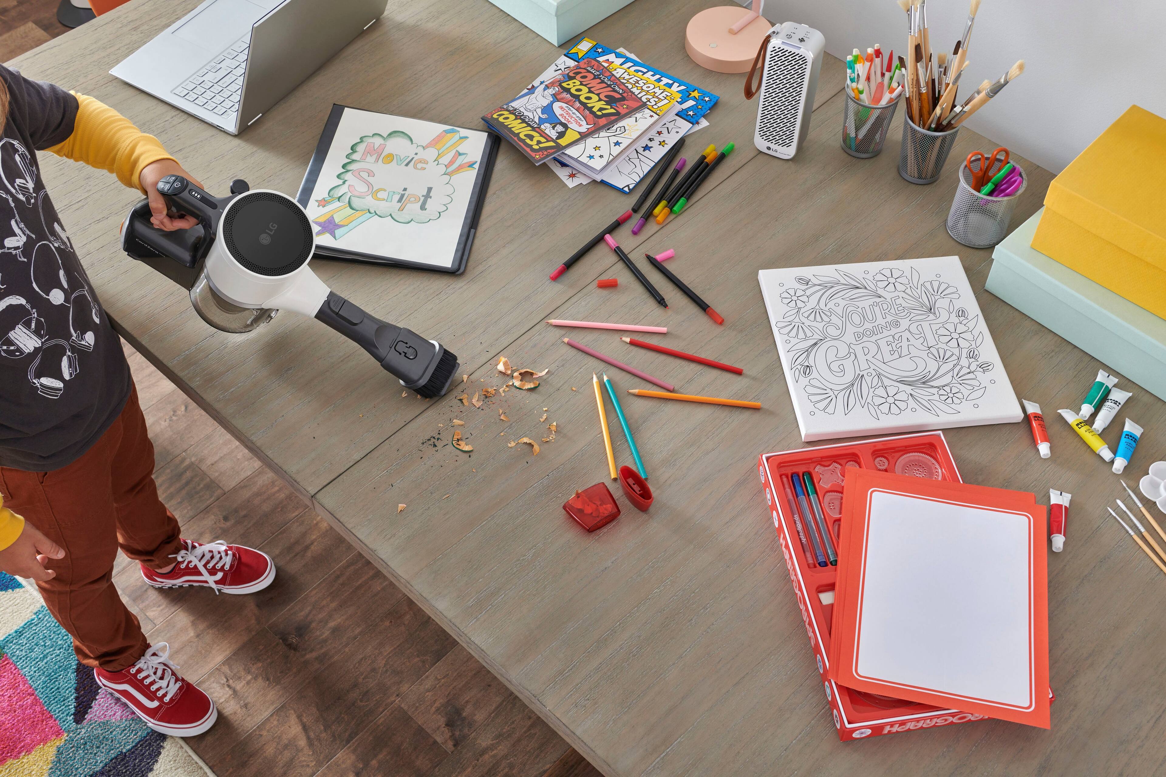 Alt View 36. LG - CordZero All-in-One Cordless Stick Vacuum with Dual Floor Max Nozzle - Essence White.