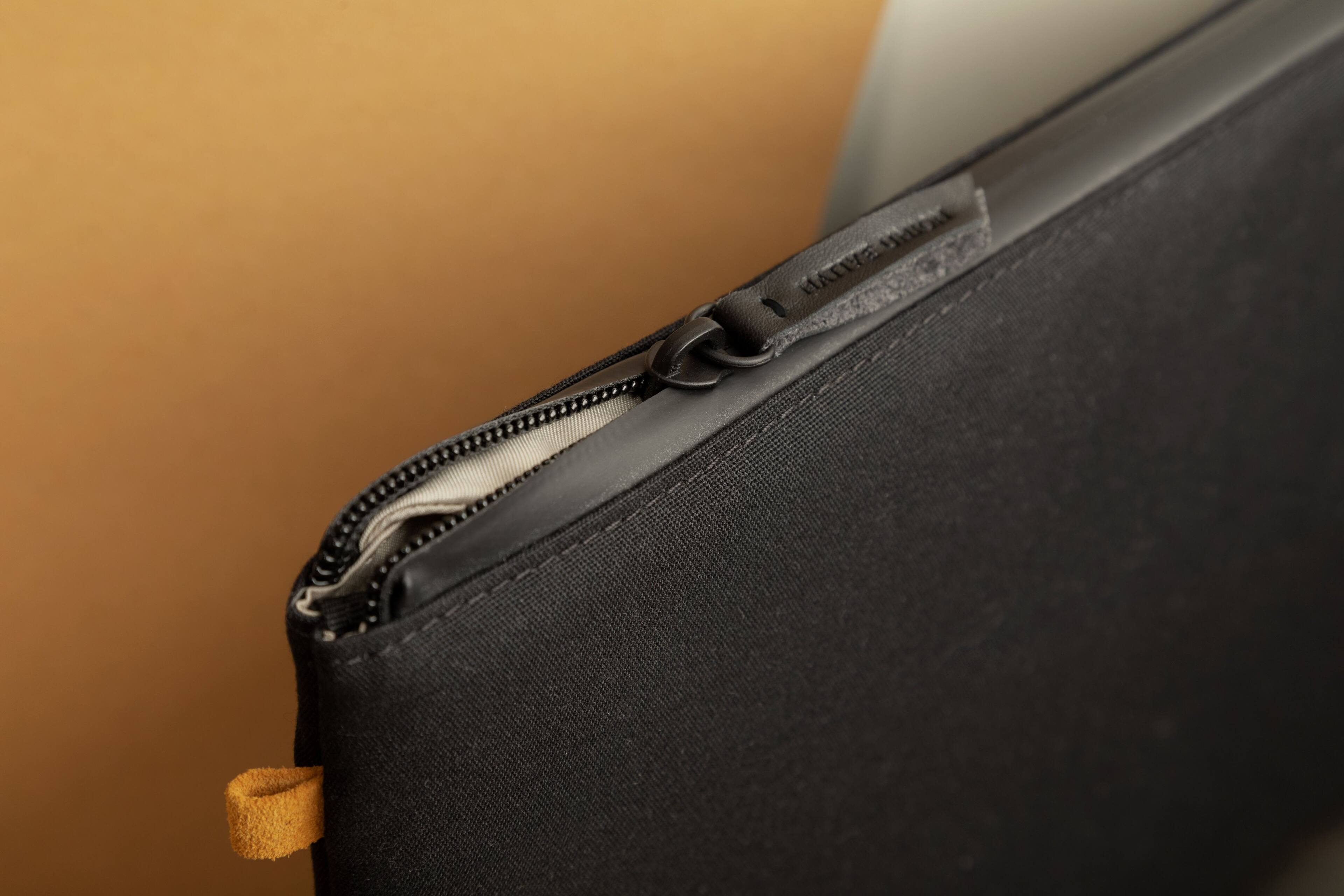 Alt View 11. Native Union - Stow Lite Sleeve for 14" Macbook - Black.
