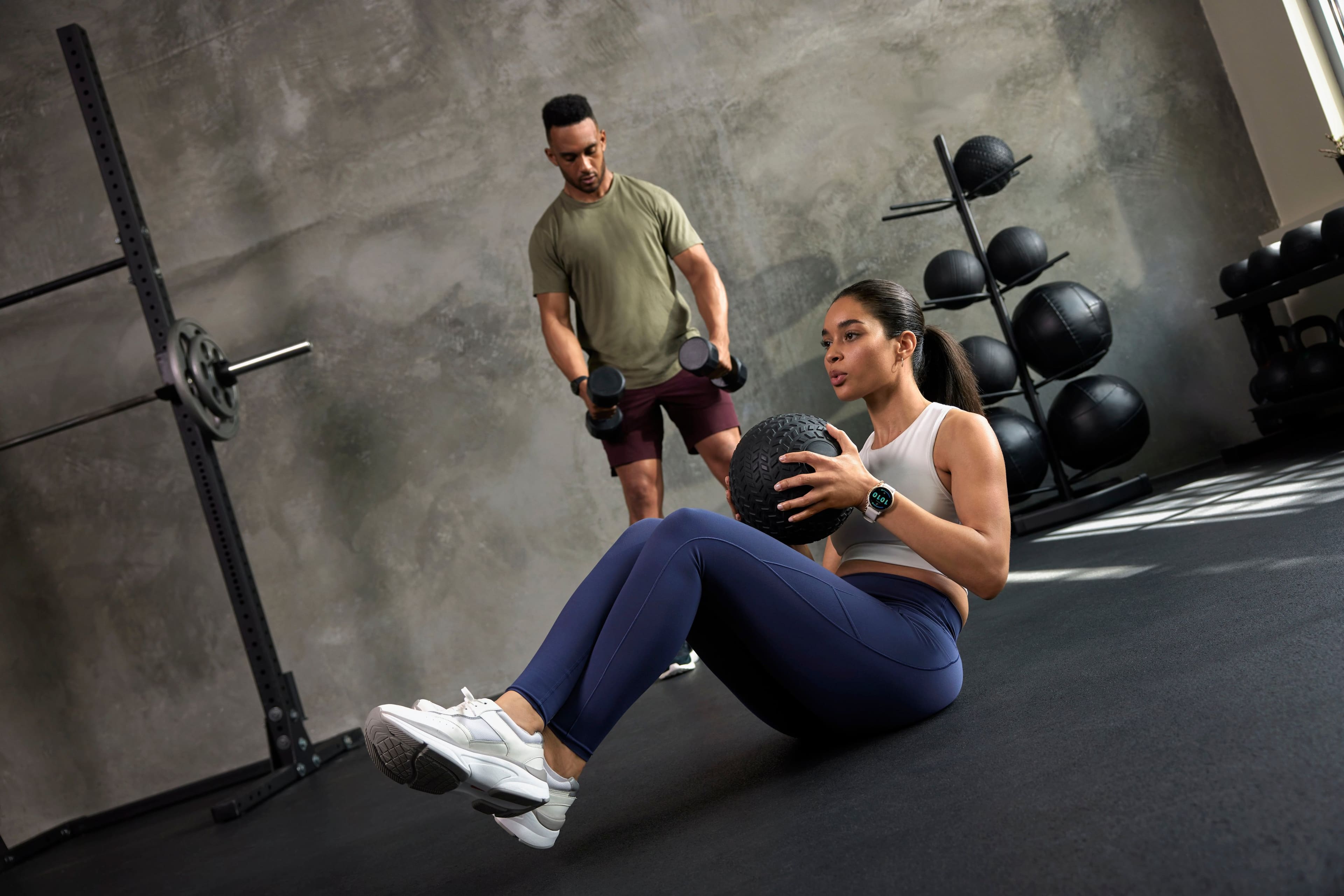 Alt View 3. Garmin - vívoactive 5 GPS Smartwatch 42 mm Fiber-reinforced polymer - Slate Aluminum and Black.