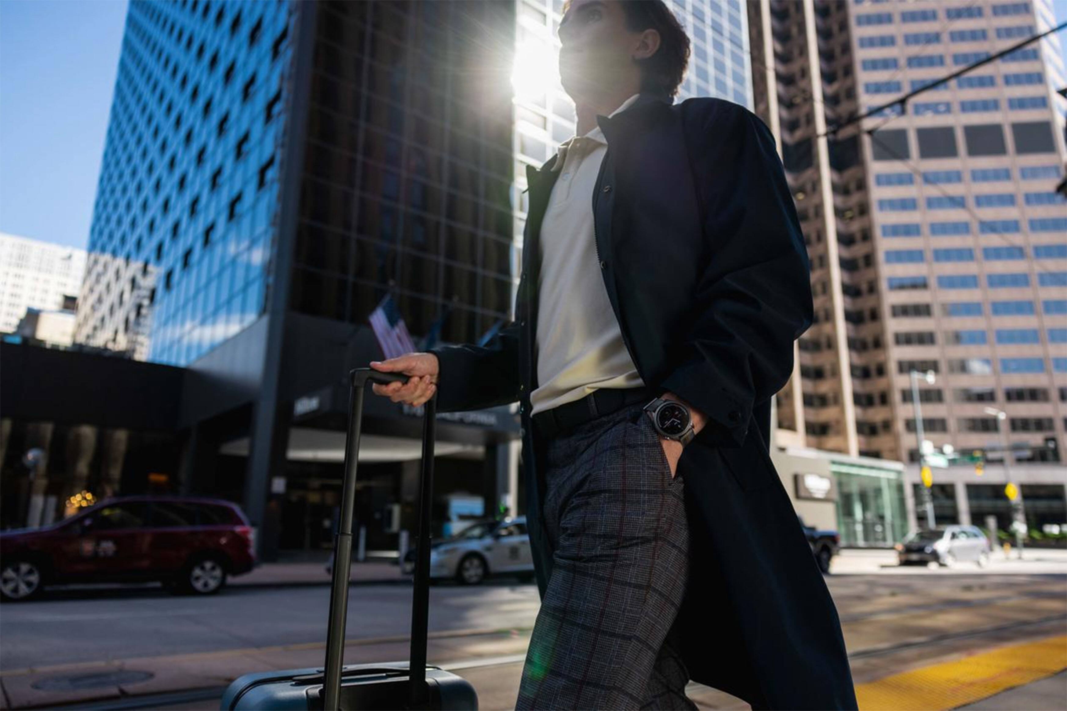 Alt View 16. Amazfit - Balance Smartwatch 38mm Aluminum Alloy - Black.