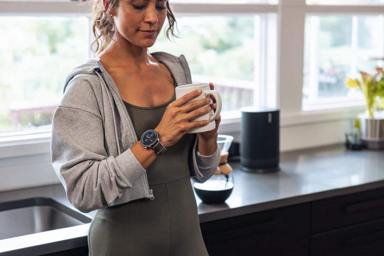 Alt View 17. Amazfit - Balance Smartwatch 38mm Aluminum Alloy - Black.