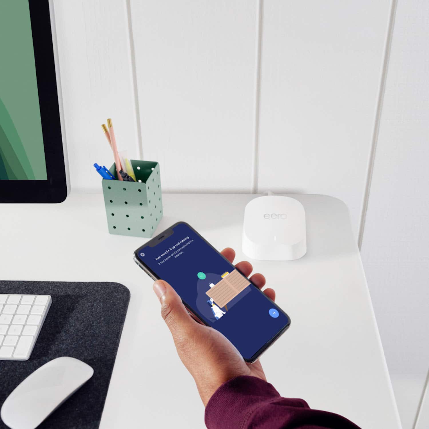 Sets up in minutes. eero onaning - we'll make your internet nothing to trnscribe.