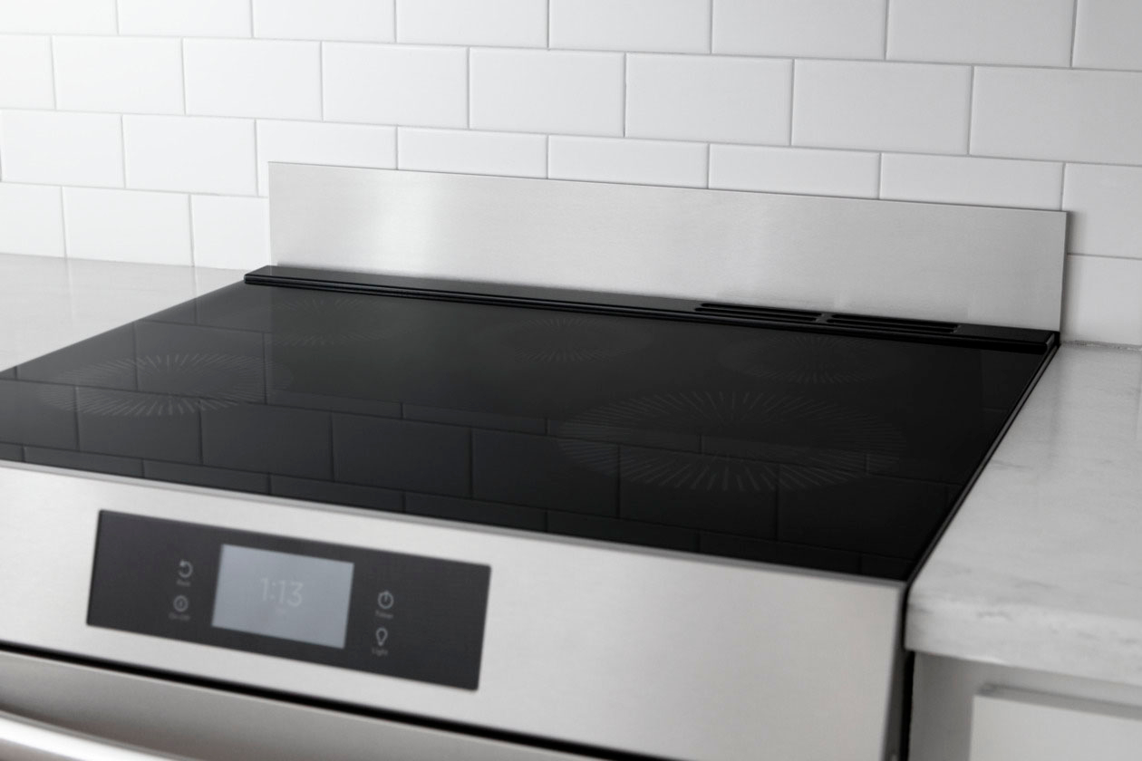 Alt View 12. Frigidaire - Multi-Brand Front Control Freestanding Range Universal Backguard - Silver.