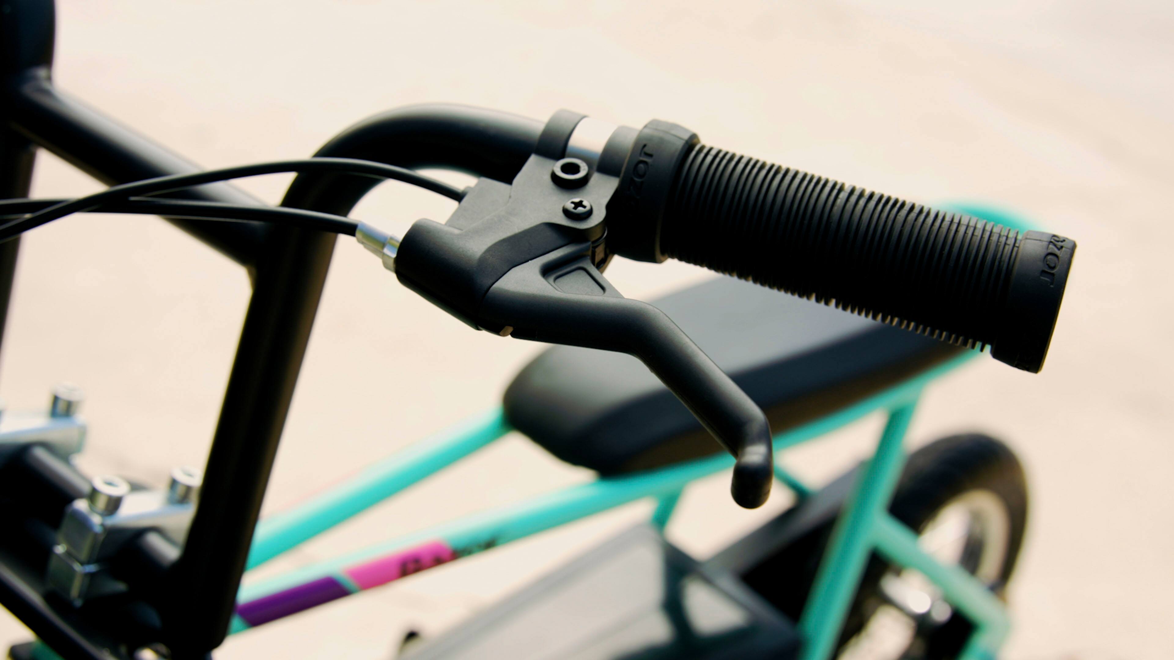 Best Buy Razor Rambler 12 eBike w/ 9.3 Miles Max Operating Range and