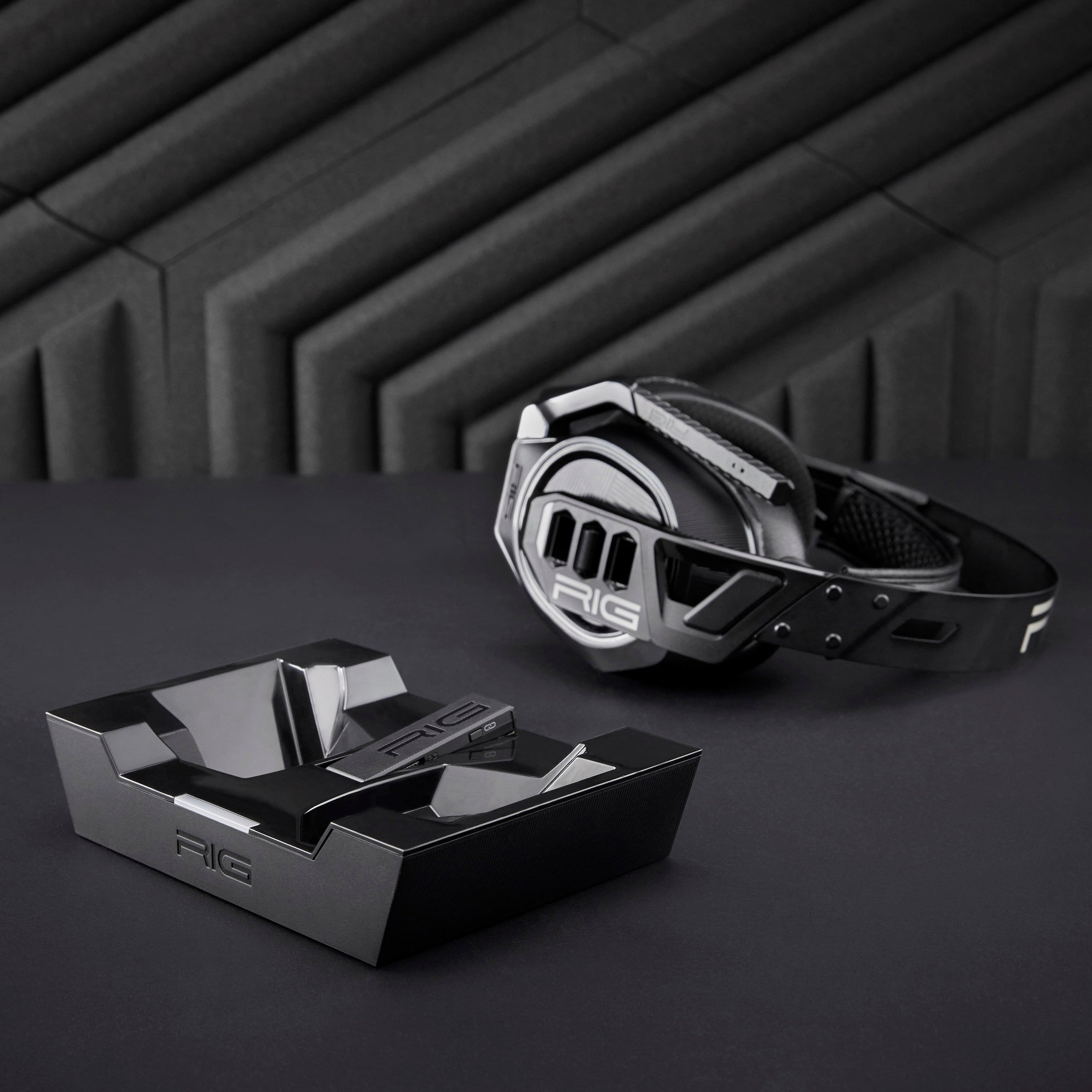 Alt View 17. RIG - 900 Max HX Dual Wireless Gaming Headset with Dolby Atmos, Bluetooth, and Base for Xbox, PlayStation, Nintendo Switch, PC - Black.