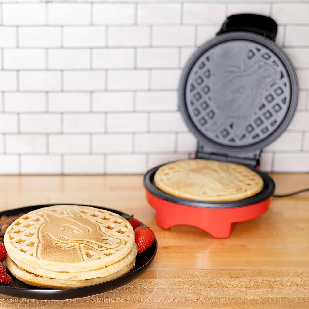 Best Buy: Uncanny Brands Dragon Ball Z Waffle Maker Yellow WM1-DBZ-DB1