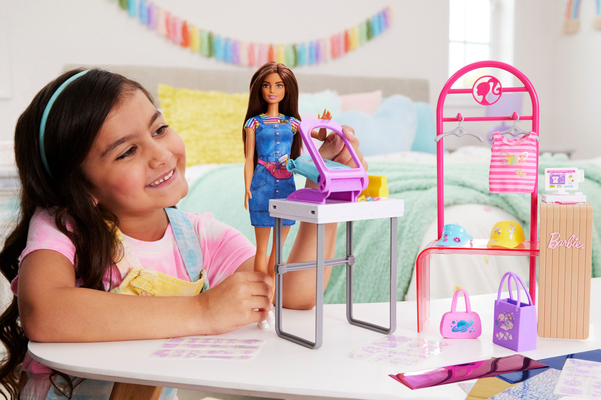 Barbie Make & Sell Boutique Playset with Doll Multicolor HKT78