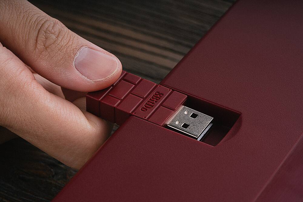 Alt View 24. 8BitDo - Retro Mechanical Keyboard - Fami Edition.