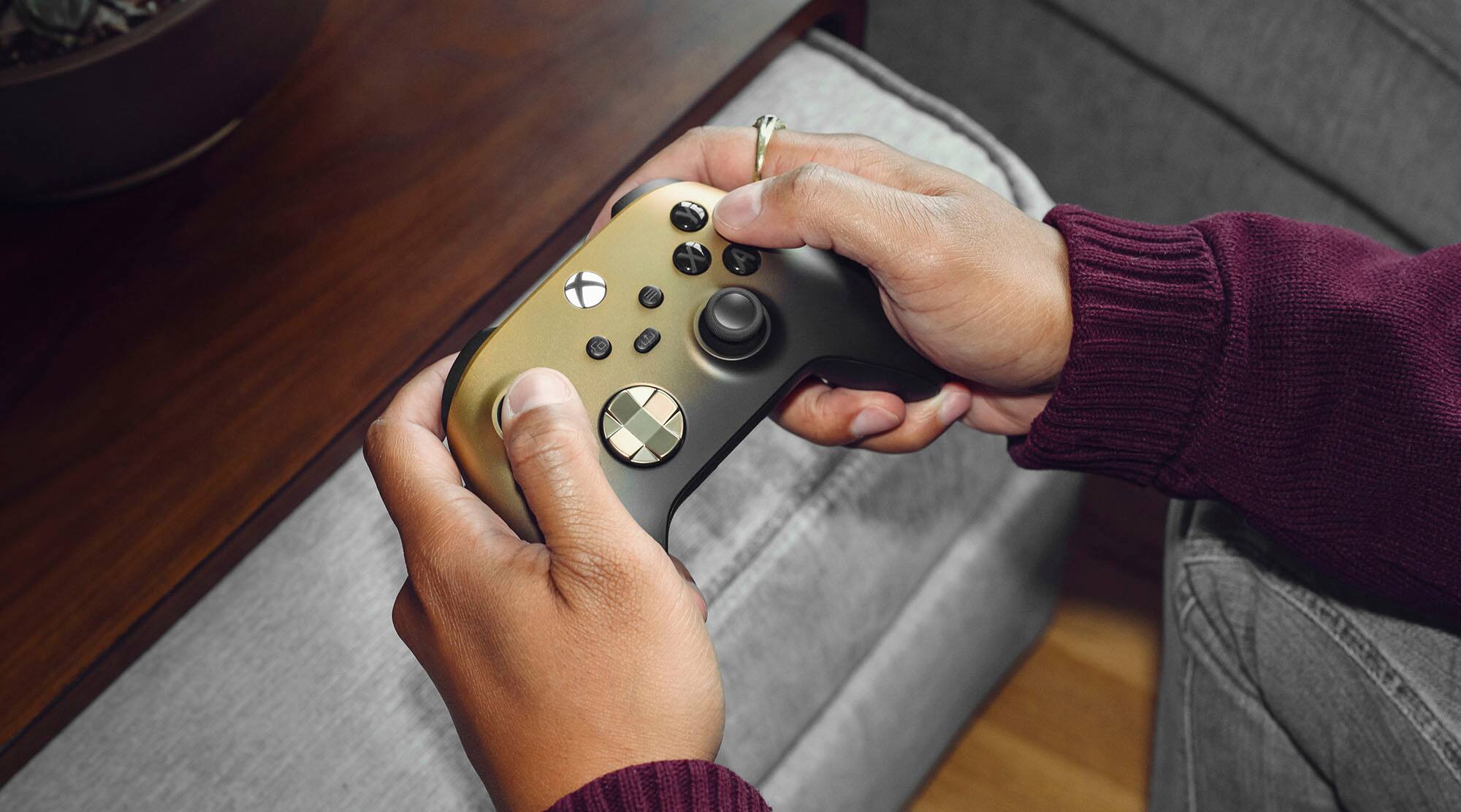 Alt View 16. Microsoft - Xbox Wireless Controller for Xbox Series X, Xbox Series S, Xbox One, Windows Devices - Gold Shadow Special Edition.