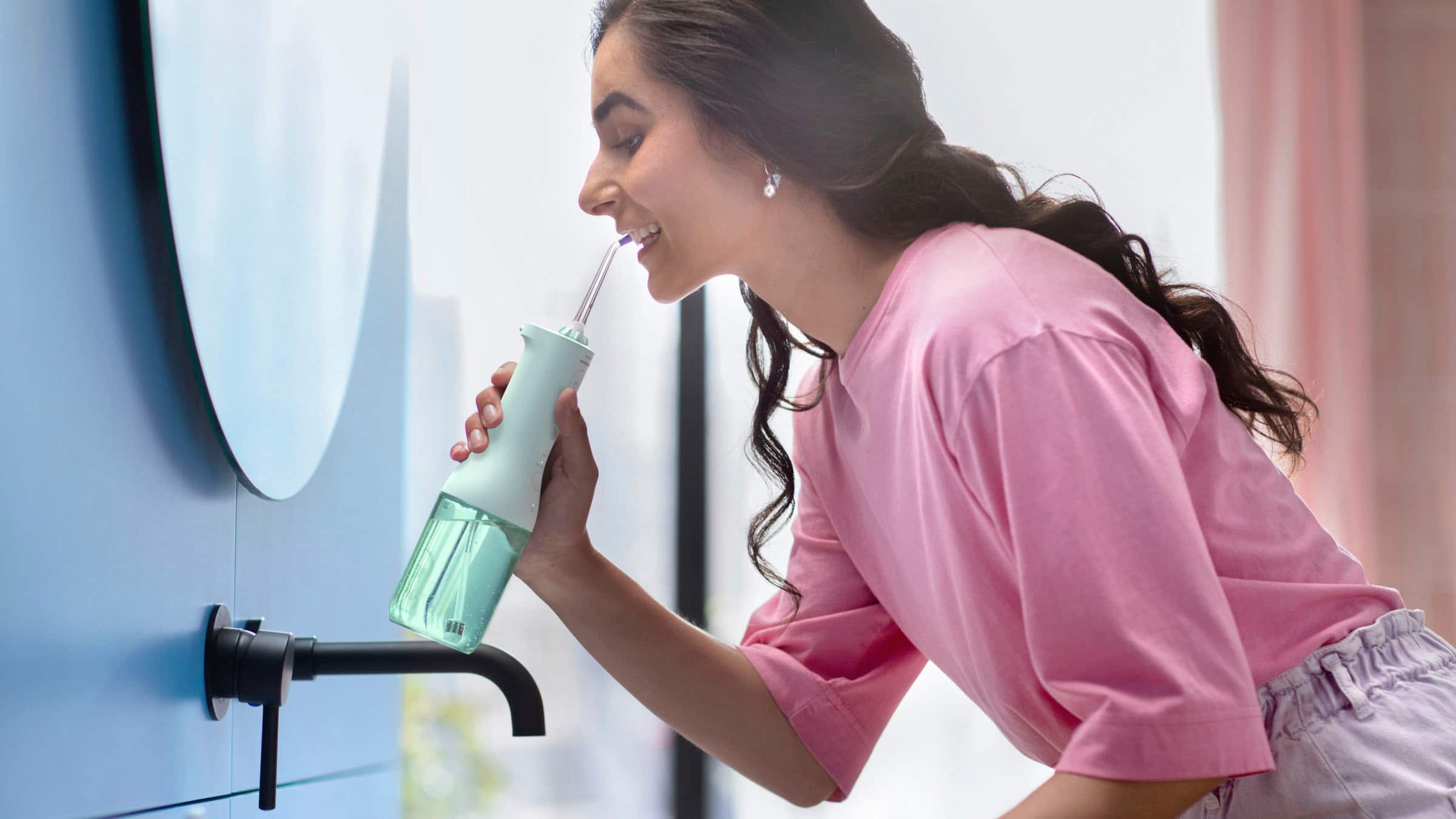 Alt View 17. Philips Sonicare - Philips Sonicare Cordless Power Flosser 3000 - Mint.