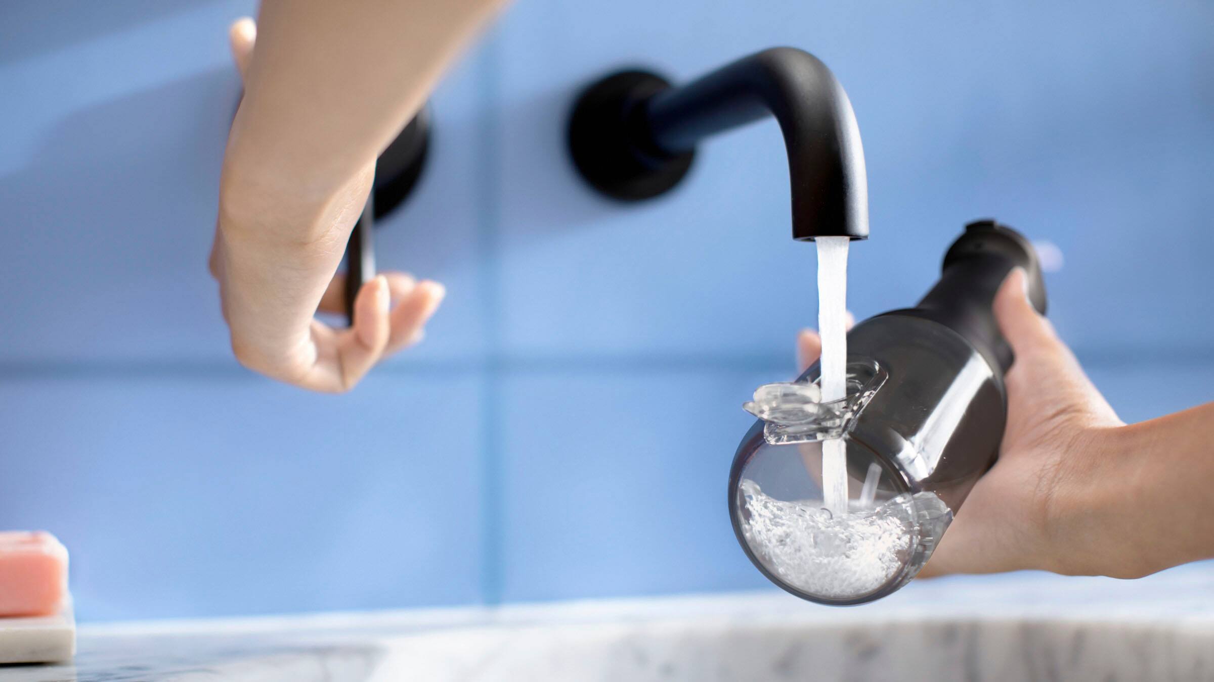 Alt View 12. Philips Sonicare - Philips Sonicare Cordless Power Flosser 3000 - Black.