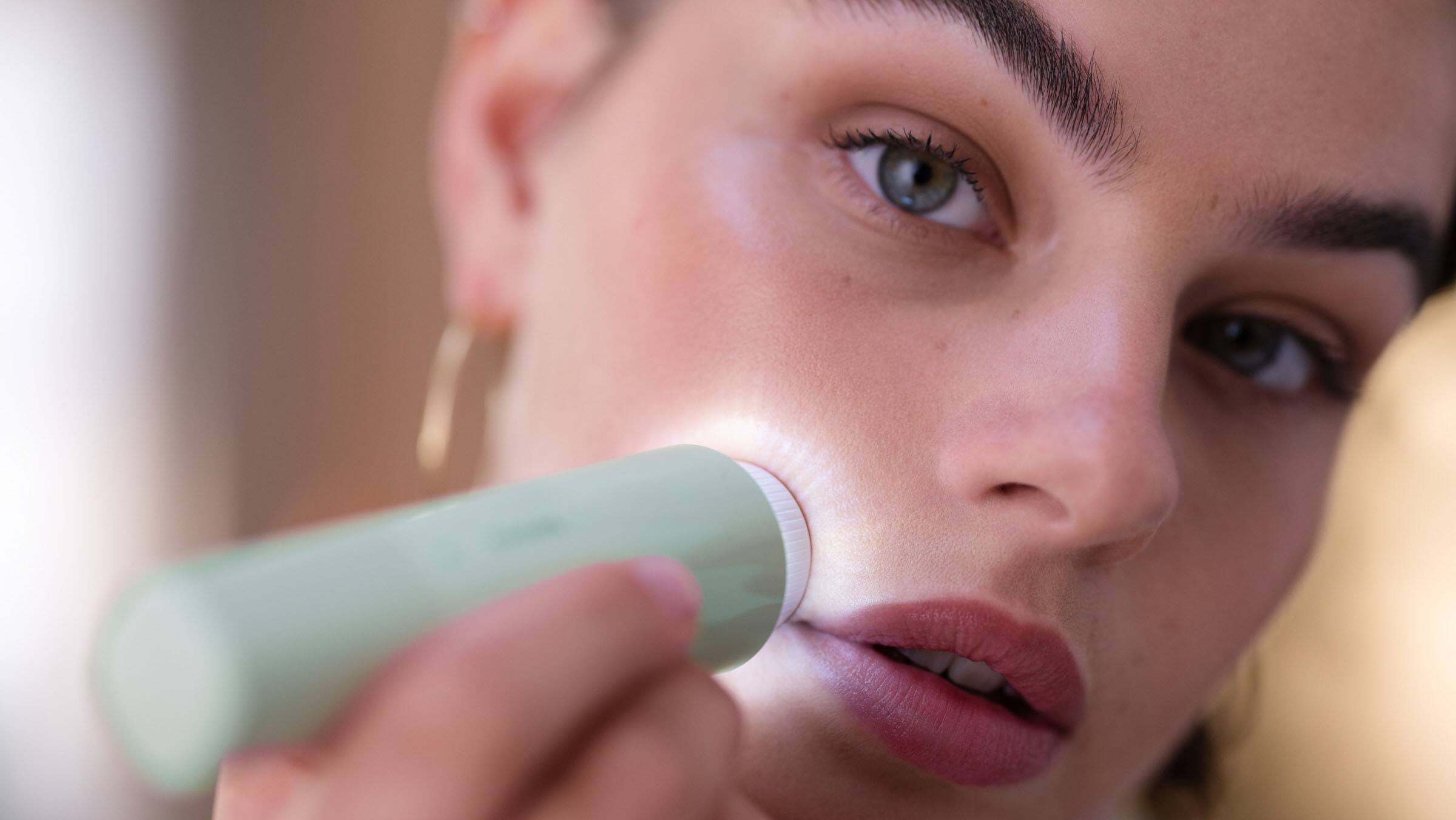 Alt View 18. Philips - Philips Series 5000 Facial Hair Remover - Mint Green.