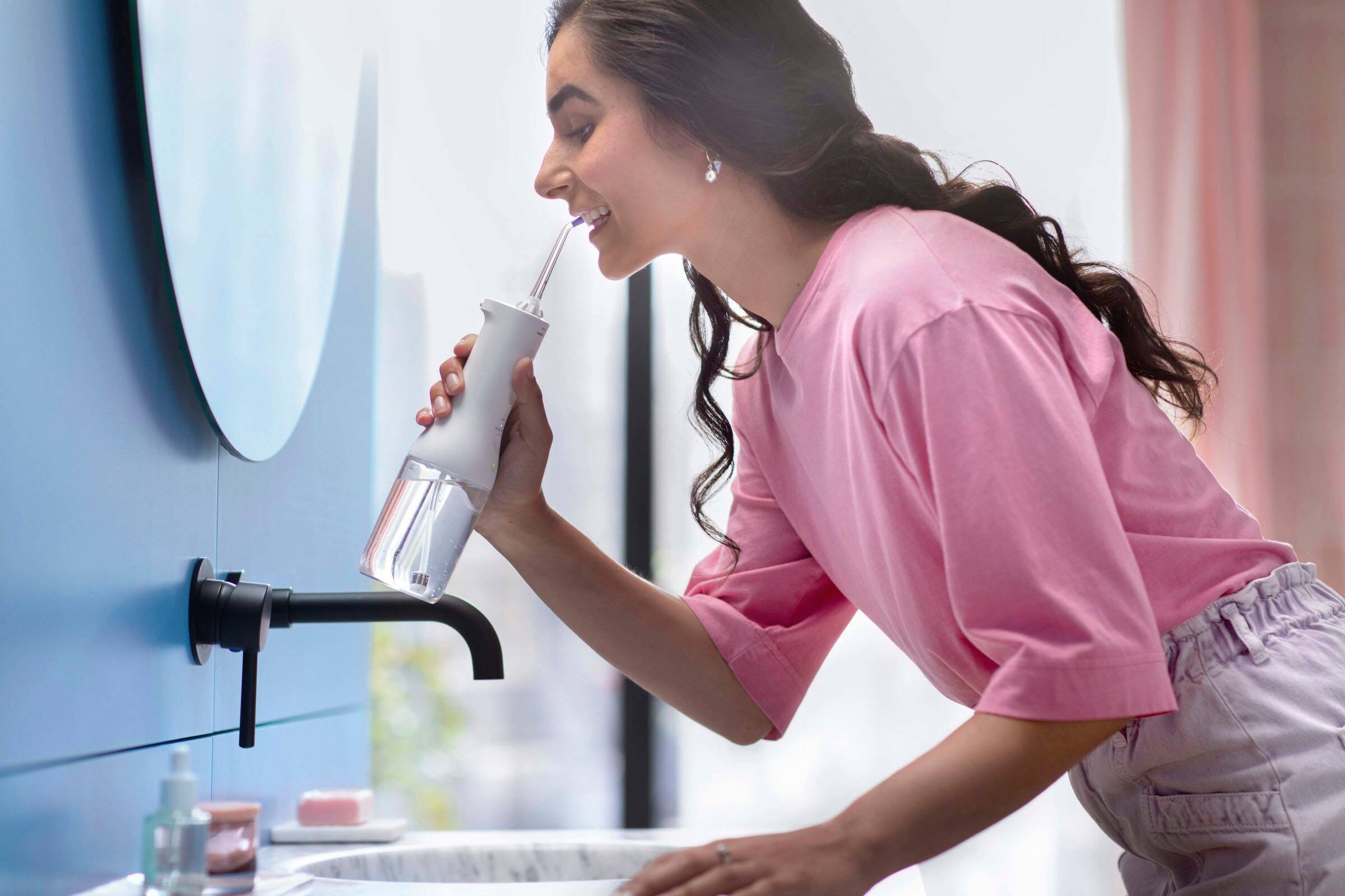 Alt View 11. Philips Sonicare - Philips Sonicare Cordless Power Flosser 3000 - White.