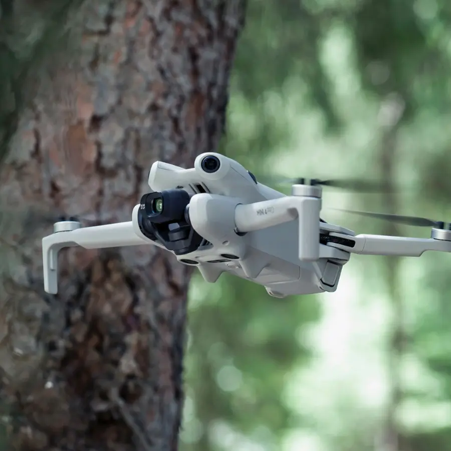 Alt View 16. DJI - Mini 4 Pro Drone and RC 2 Remote Control with Built-in Screen - Gray.