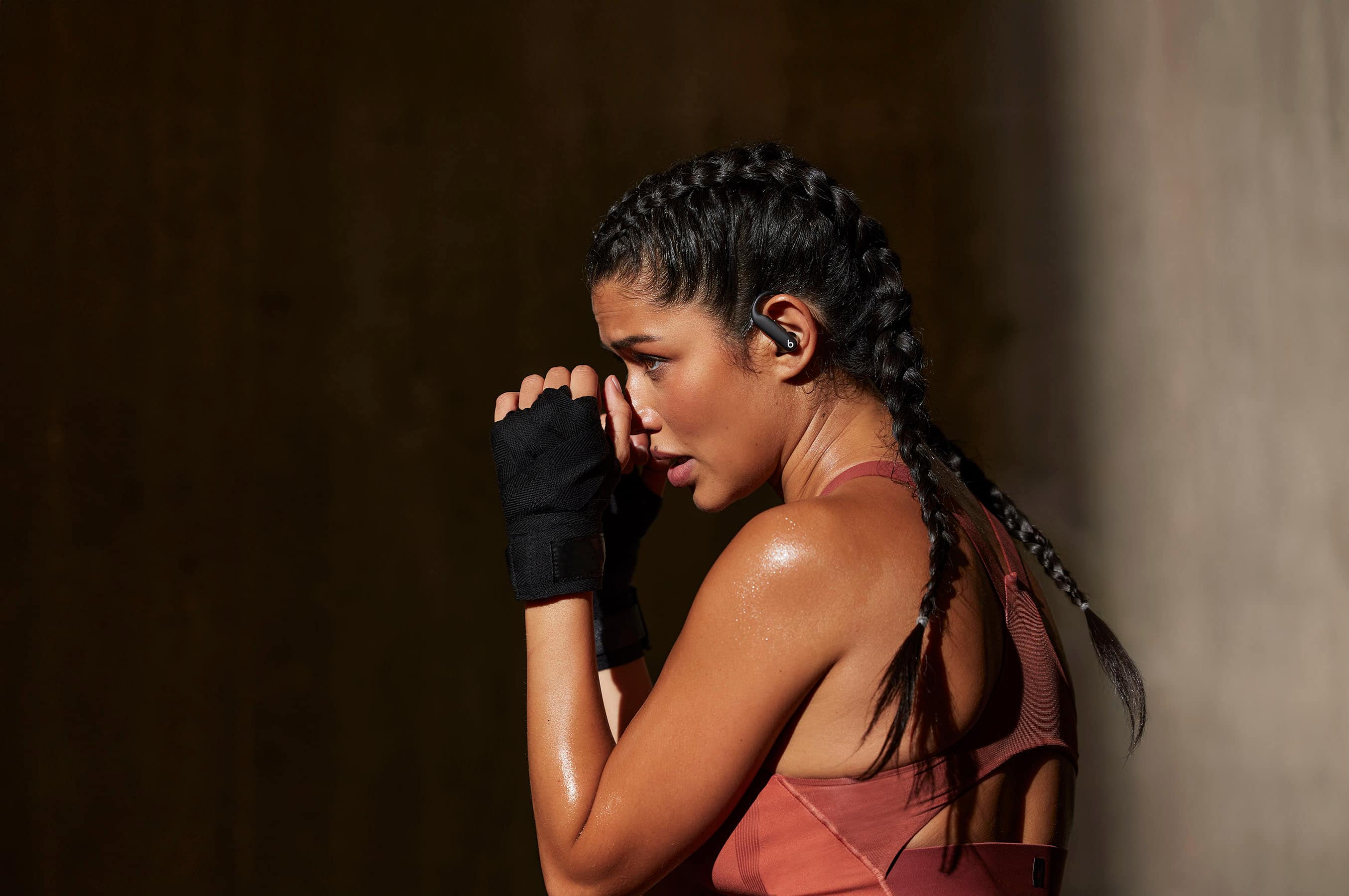 Alt View 16. Beats - Powerbeats Pro 2 True Wireless Active Noise Canceling Earbuds - Jet Black.