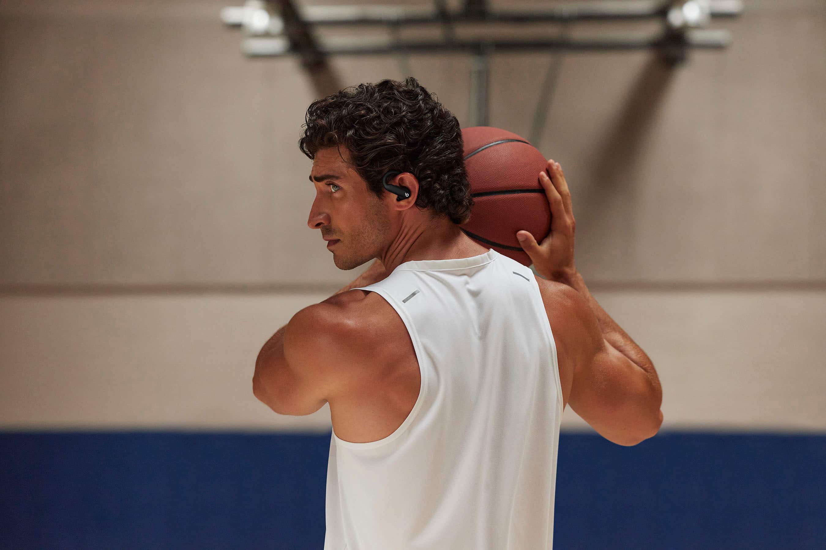 Alt View 17. Beats - Powerbeats Pro 2 True Wireless Active Noise Canceling Earbuds - Hyper Purple.