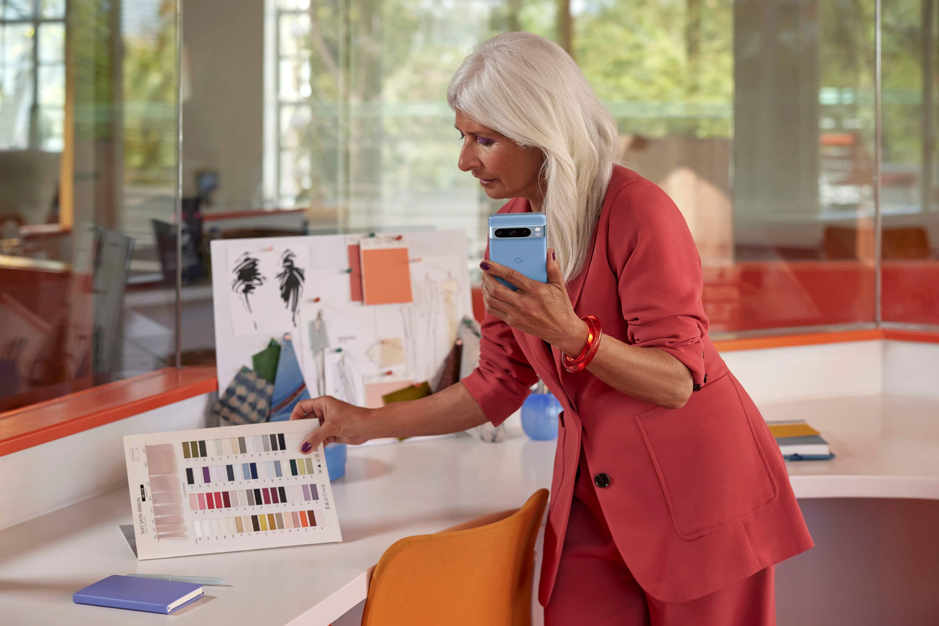 Alt View 15. Google - Pixel 8 Pro 128GB (Unlocked) - Bay.