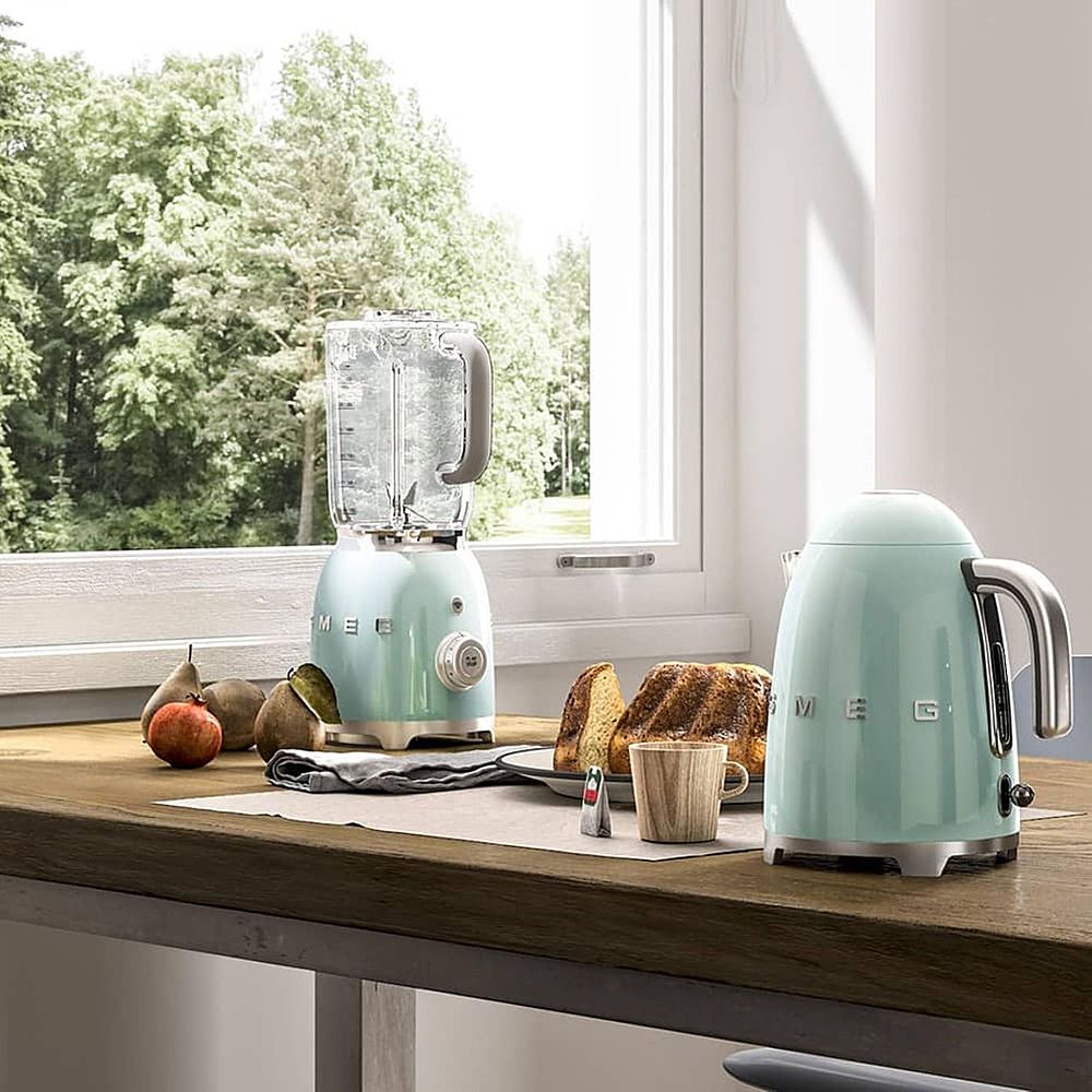 Best Buy: SMEG KLF03 7-cup Electric Kettle Stainless Steel KLF03SSUS